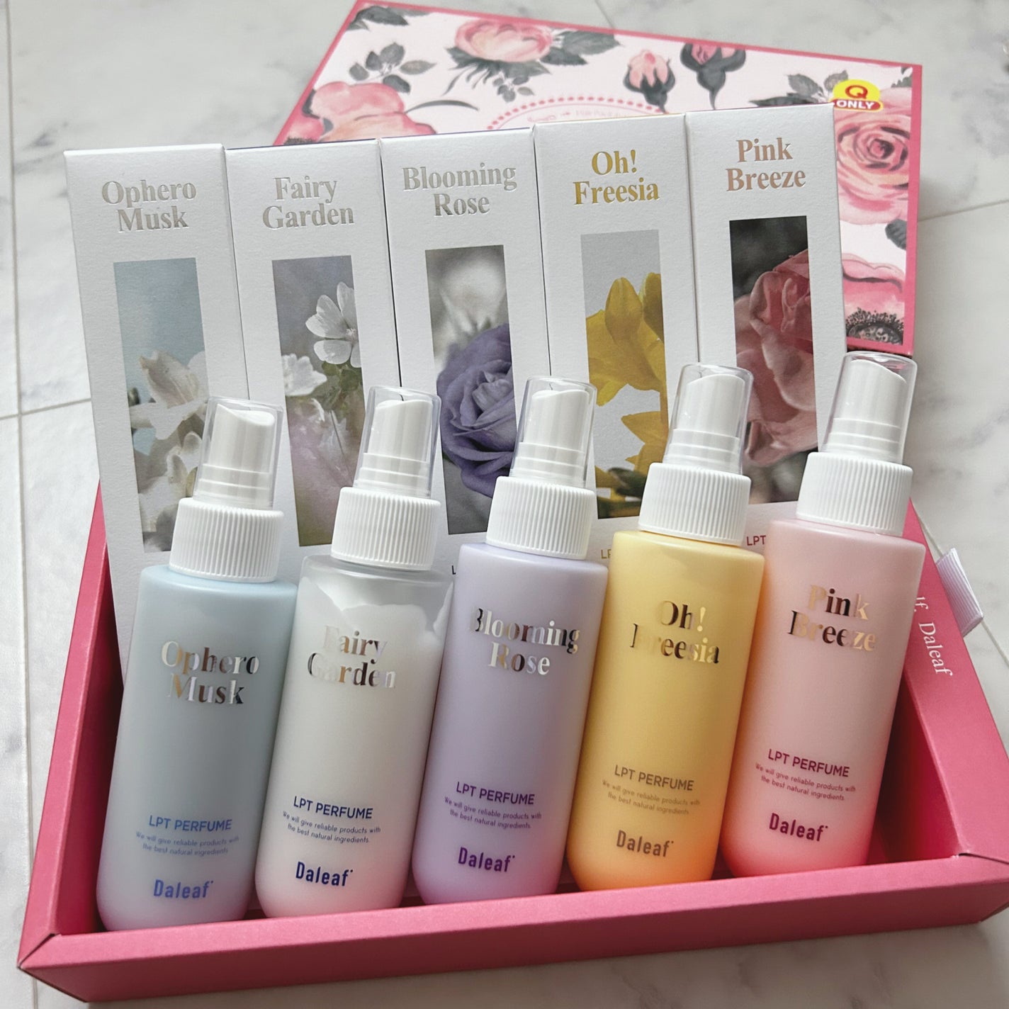 LPTパフュームヘアパックインミスト5点セット(Qoo10限定BOX)/Daleaf/ヘアミルクを使ったクチコミ(1枚目)