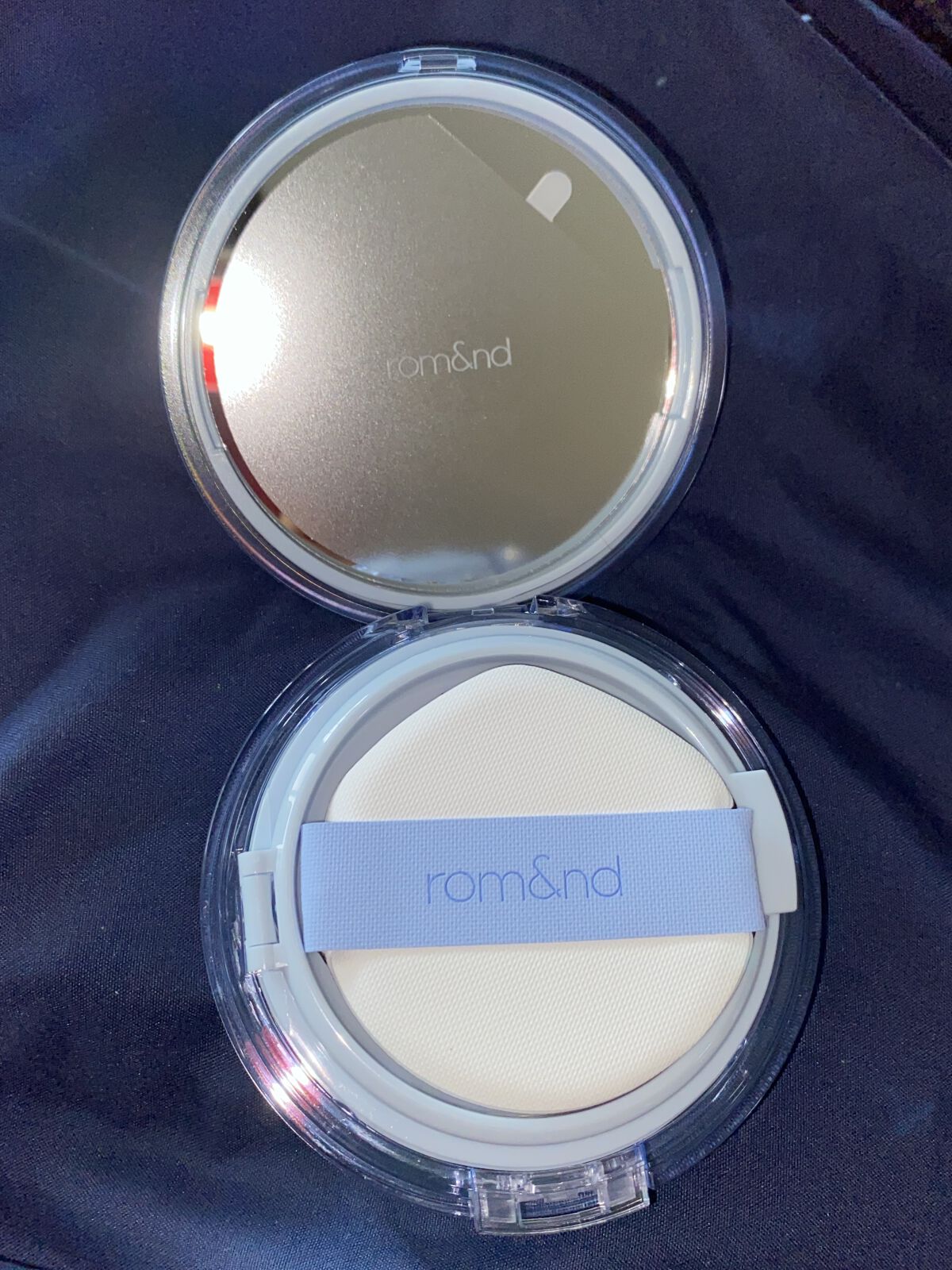 ベアウォータークッション 03 ナチュラル21/rom&nd/クッションファンデーションを使ったクチコミ（2枚目）