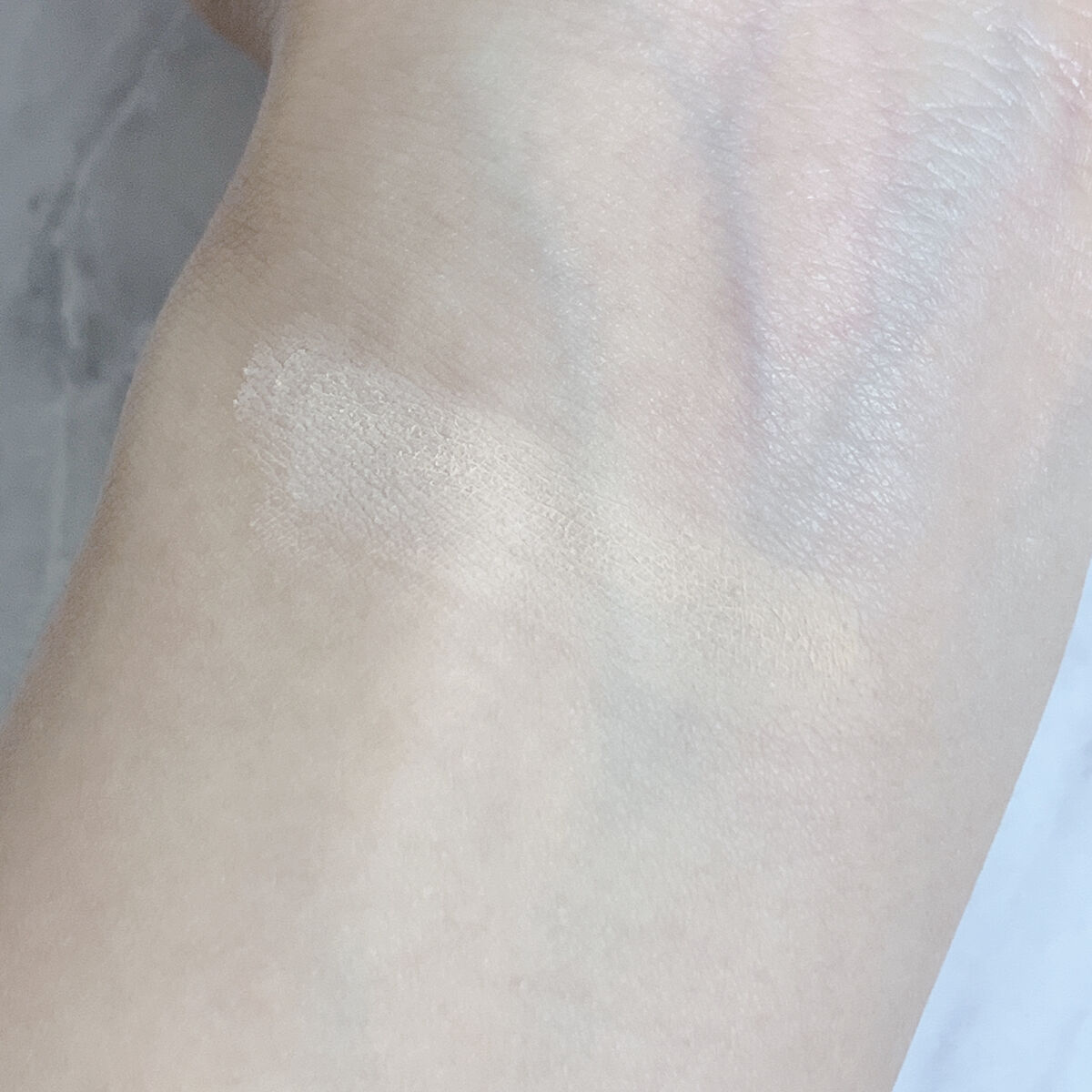 シルキー フィット SN20/COVERMARK/パウダーファンデーションを使ったクチコミ（2枚目）