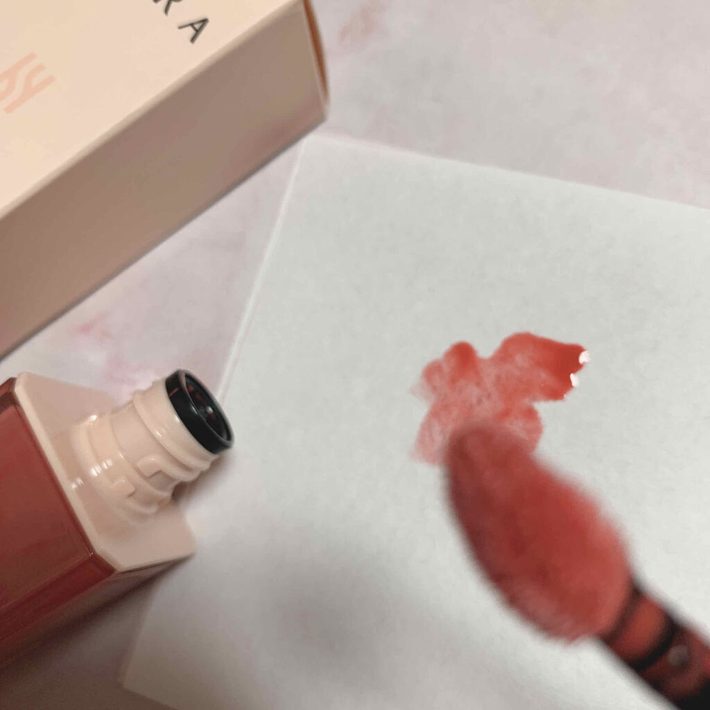 センシュアルスパイシーヌードグロス/HERA/リップグロスを使ったクチコミ（2枚目）