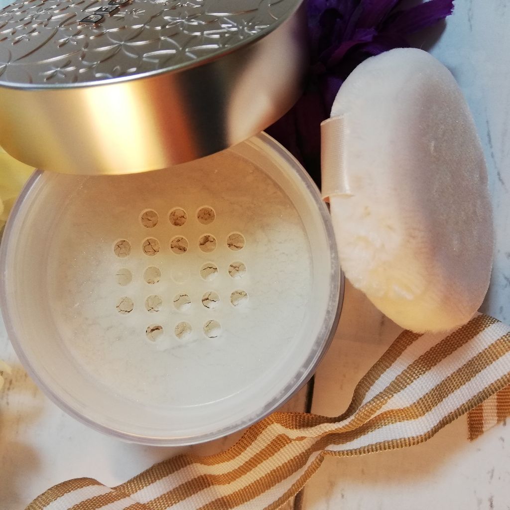 フェイスパウダー 11 luminary ivory/DECORTÉ/ルースパウダーを使ったクチコミ（2枚目）