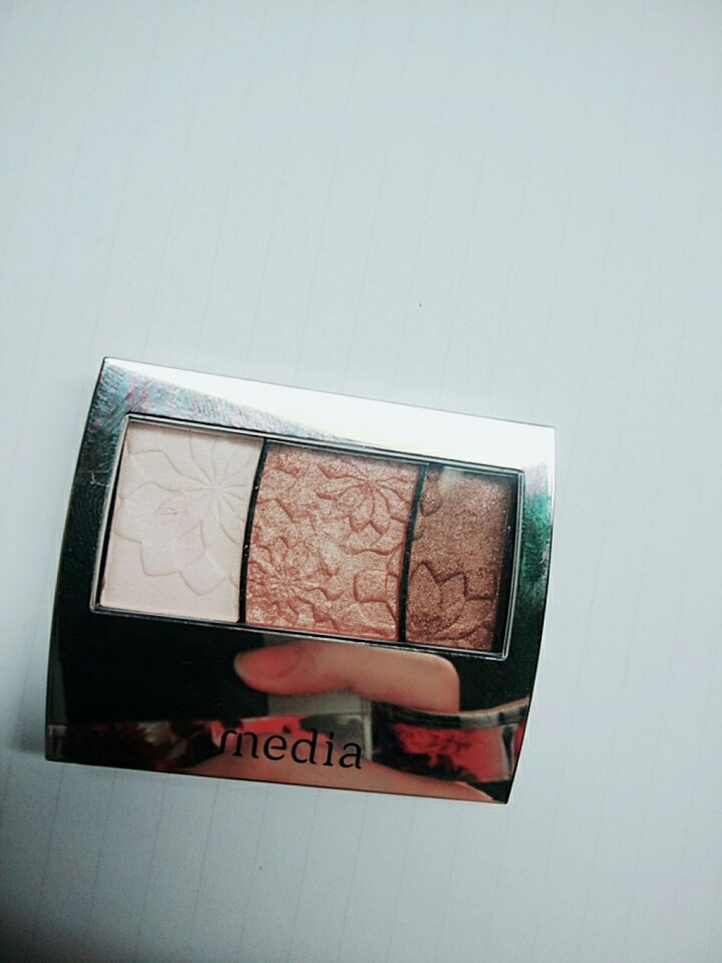 グラデカラーアイシャドウ/media/アイシャドウパレットを使ったクチコミ(1枚目)