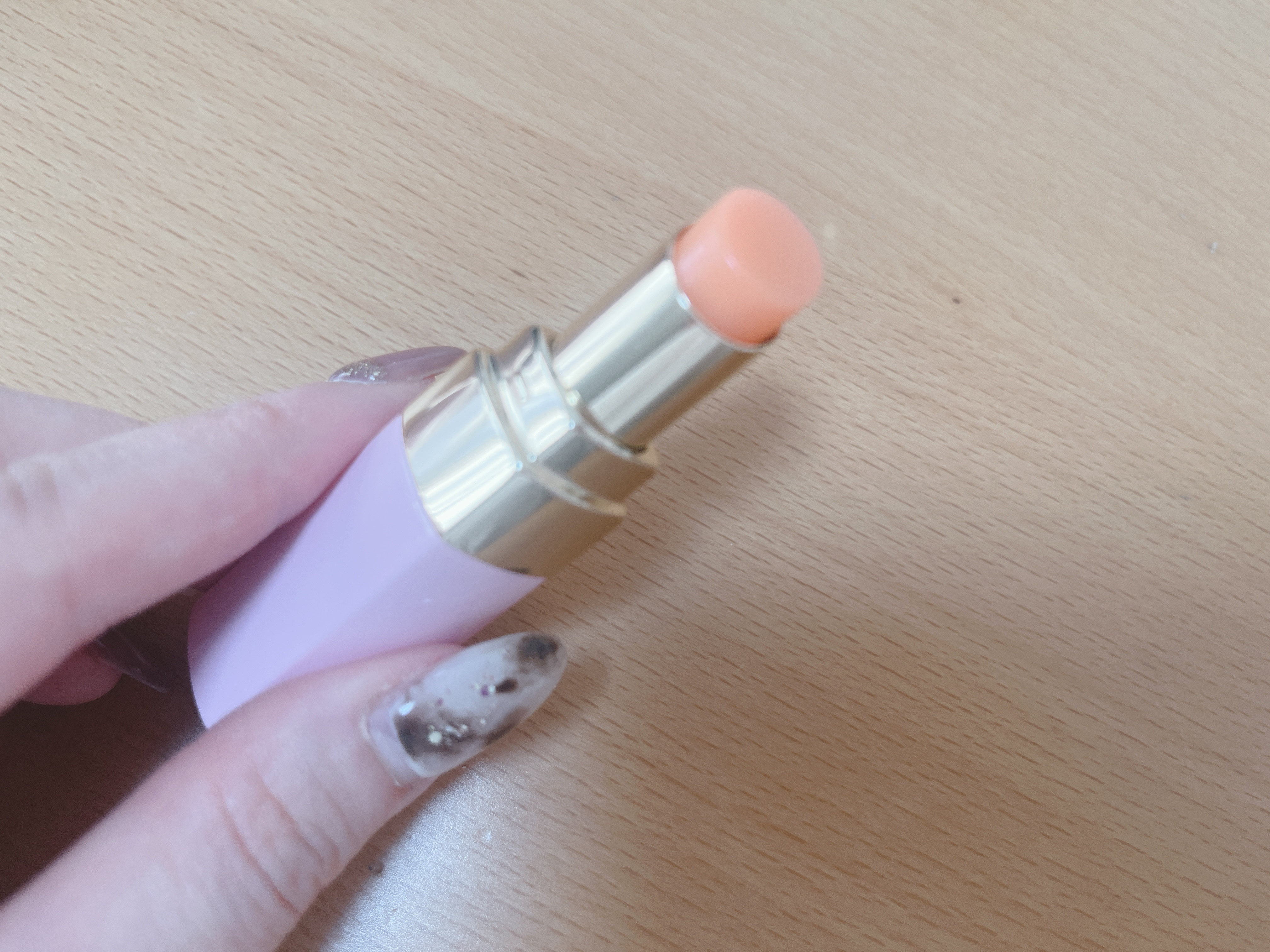 エクストラ リップ ティント L11 ベアネクター(LOVES RADIANCE COLLECTION)/BOBBI BROWN/リップティントを使ったクチコミ（2枚目）