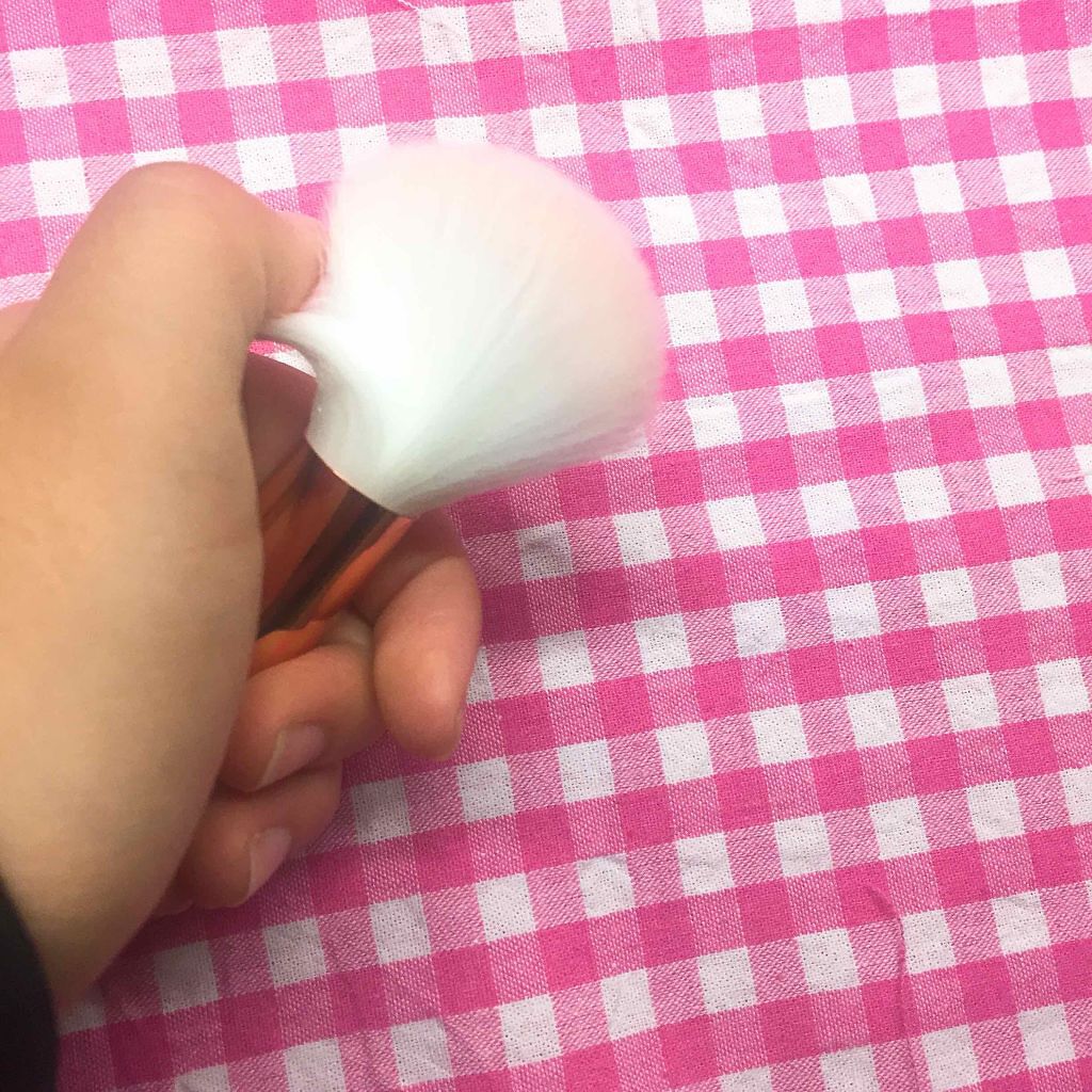 ごくふわっ ミッキーブラシ/DAISO/メイクブラシを使ったクチコミ（2枚目）