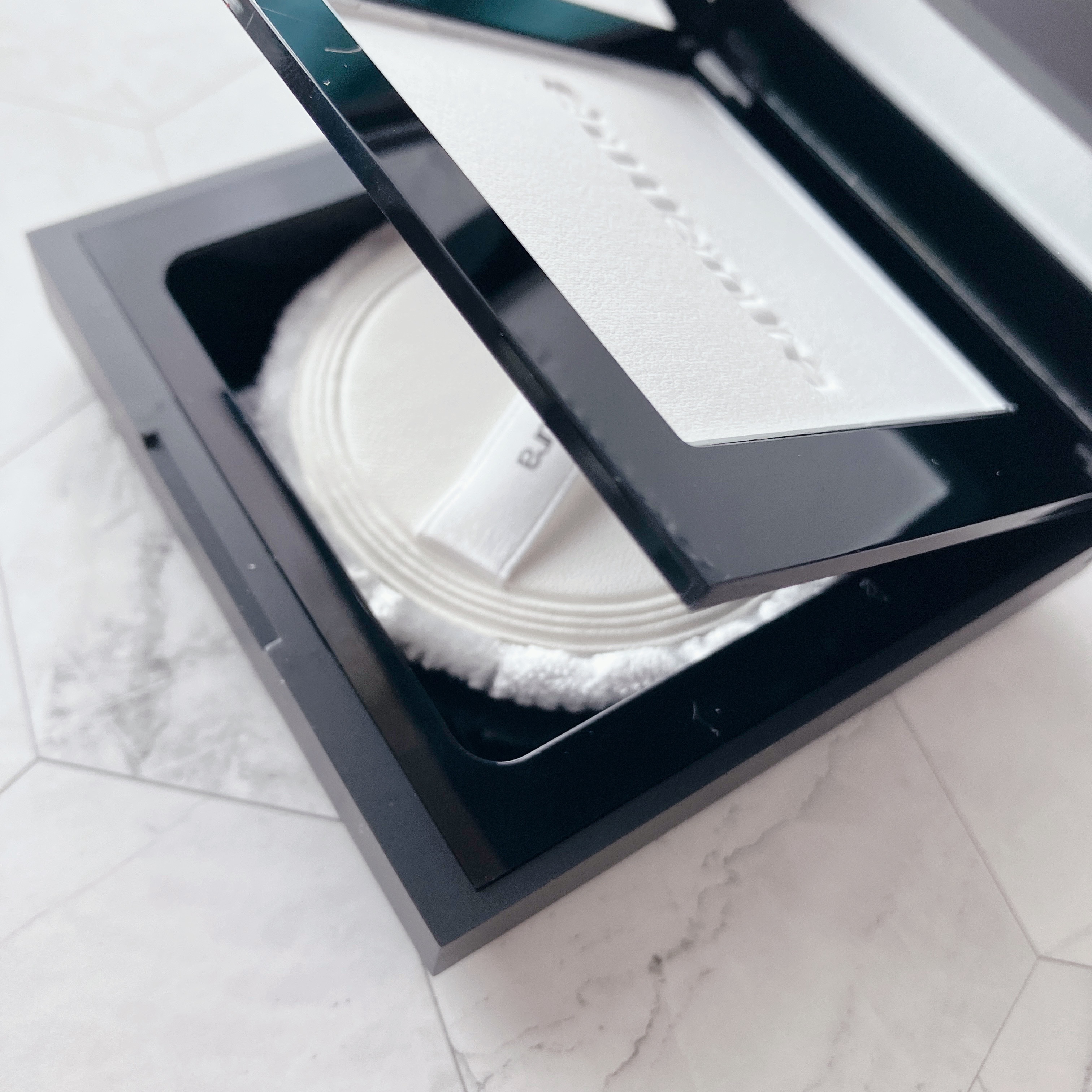 アンリミテッド washi ヴェール セッティング パウダー/shu uemura/プレストパウダーを使ったクチコミ（2枚目）