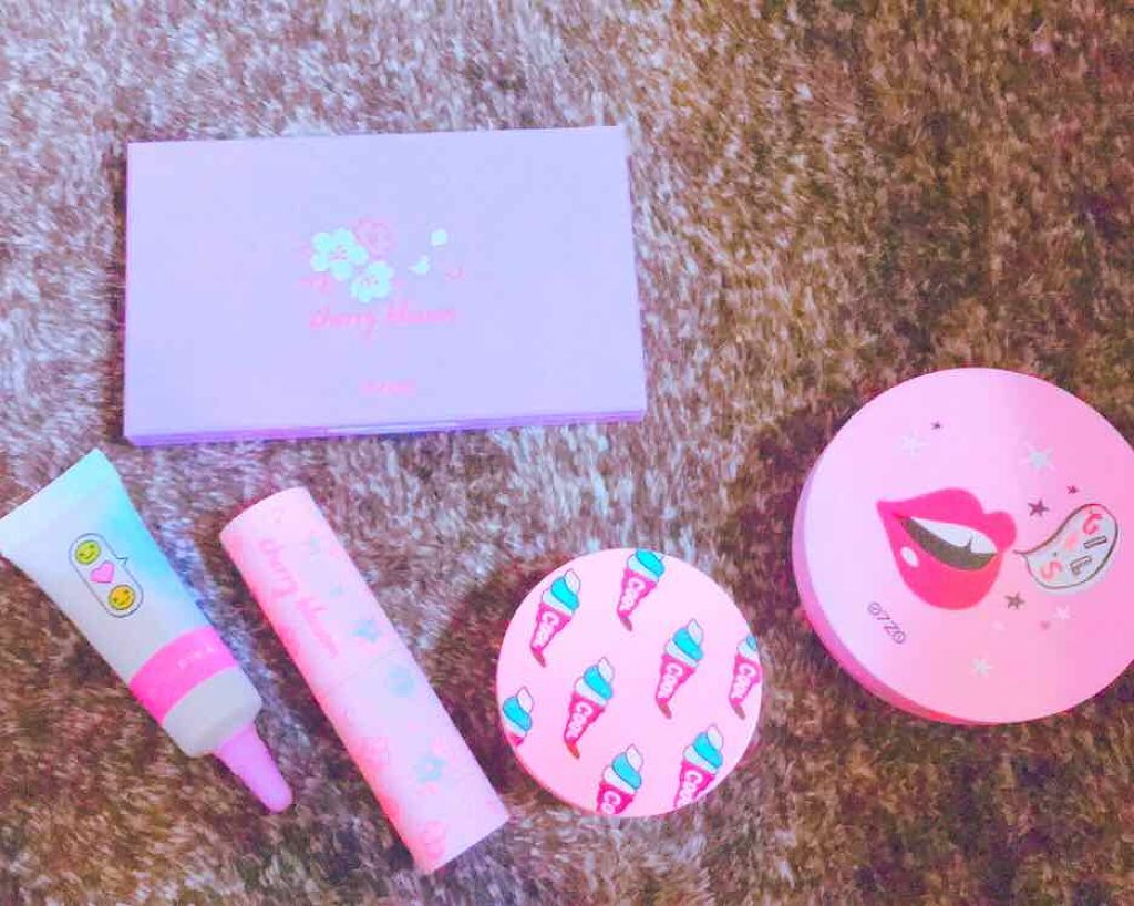 韓国ダイソー/DAISO/パウダーアイシャドウを使ったクチコミ(2枚目)