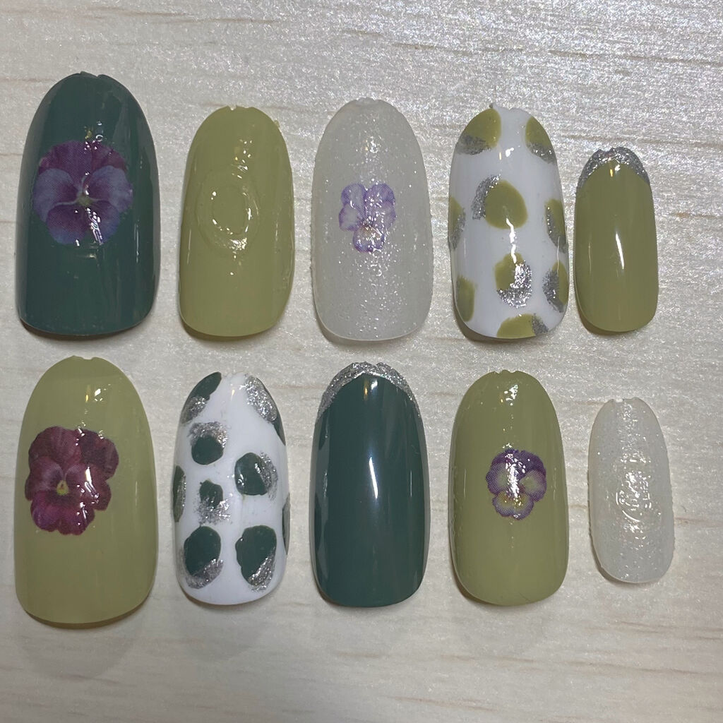 しずくネイルシール/キャンドゥ/ネイルシールを使ったクチコミ（2枚目）