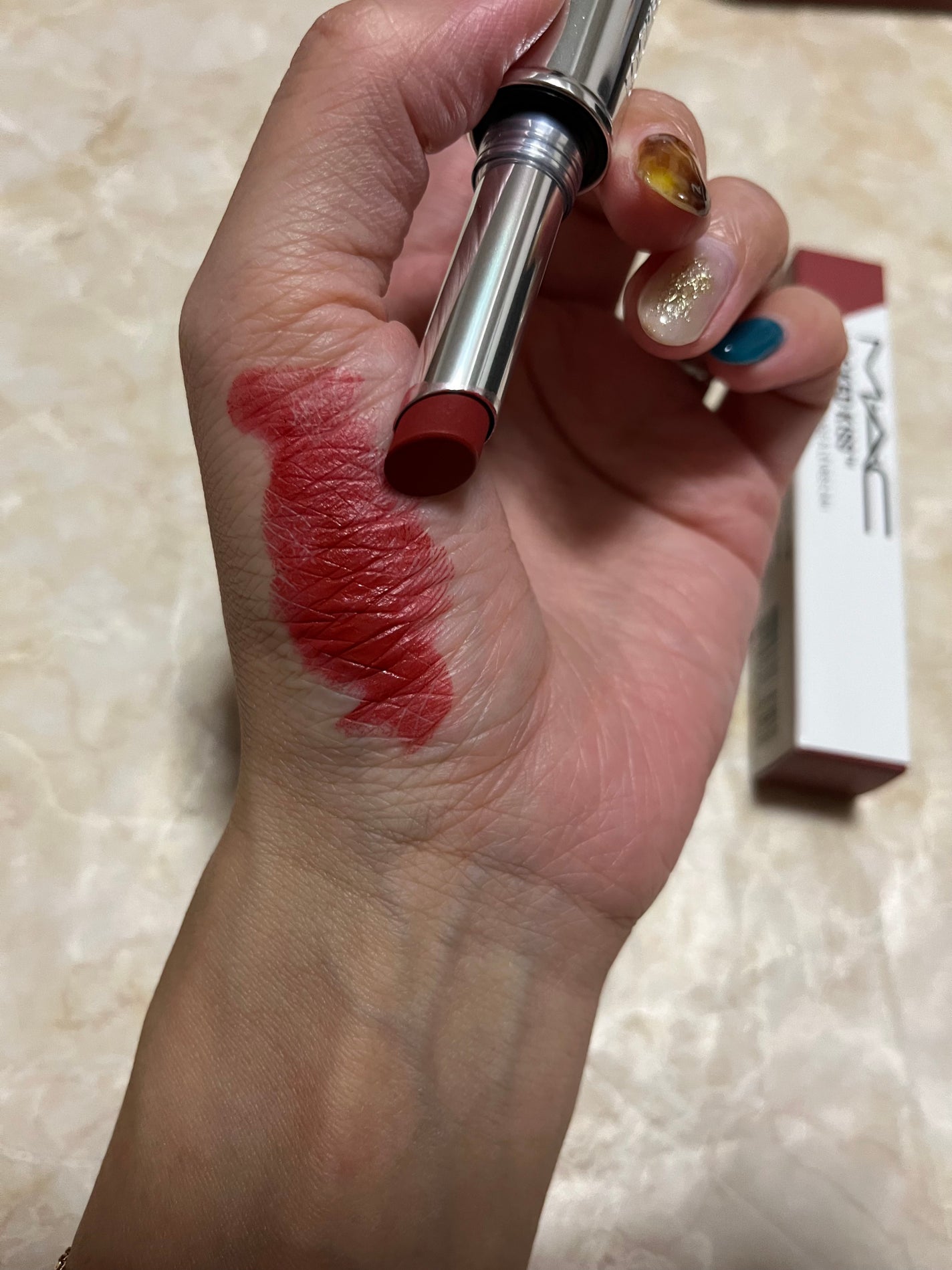 ロックドキス リップスティック/M・A・C/口紅を使ったクチコミ(3枚目)