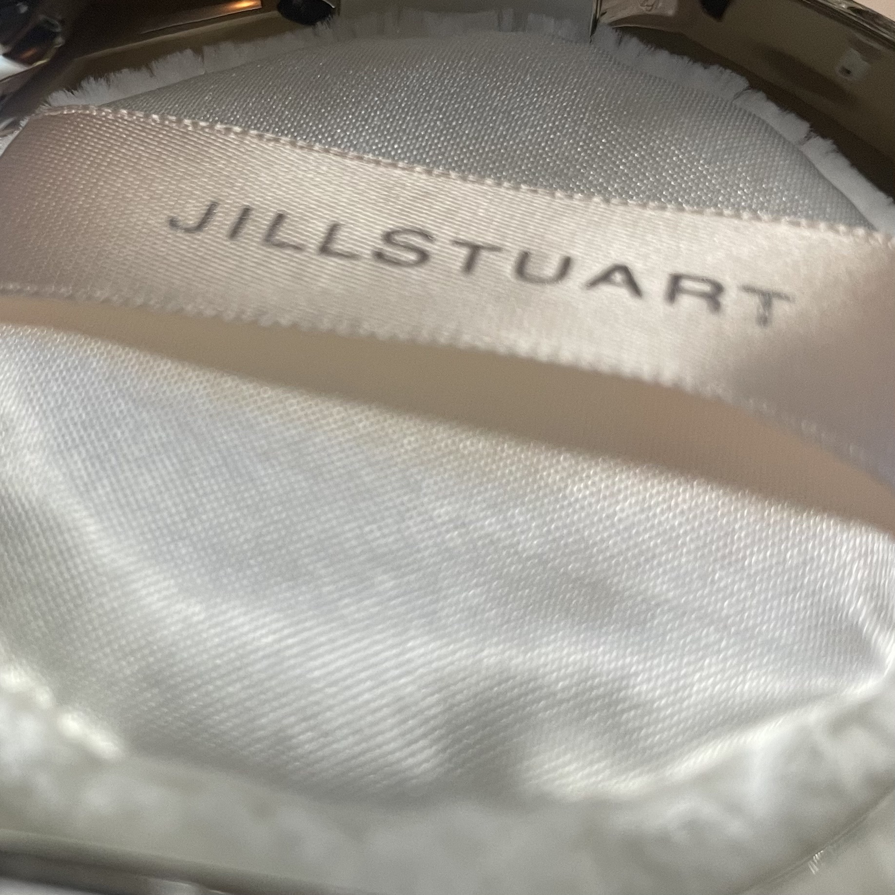デュアル ルーセントグロウ　セッティングパウダー 02 silky pink/JILL STUART/プレストパウダーを使ったクチコミ（3枚目）
