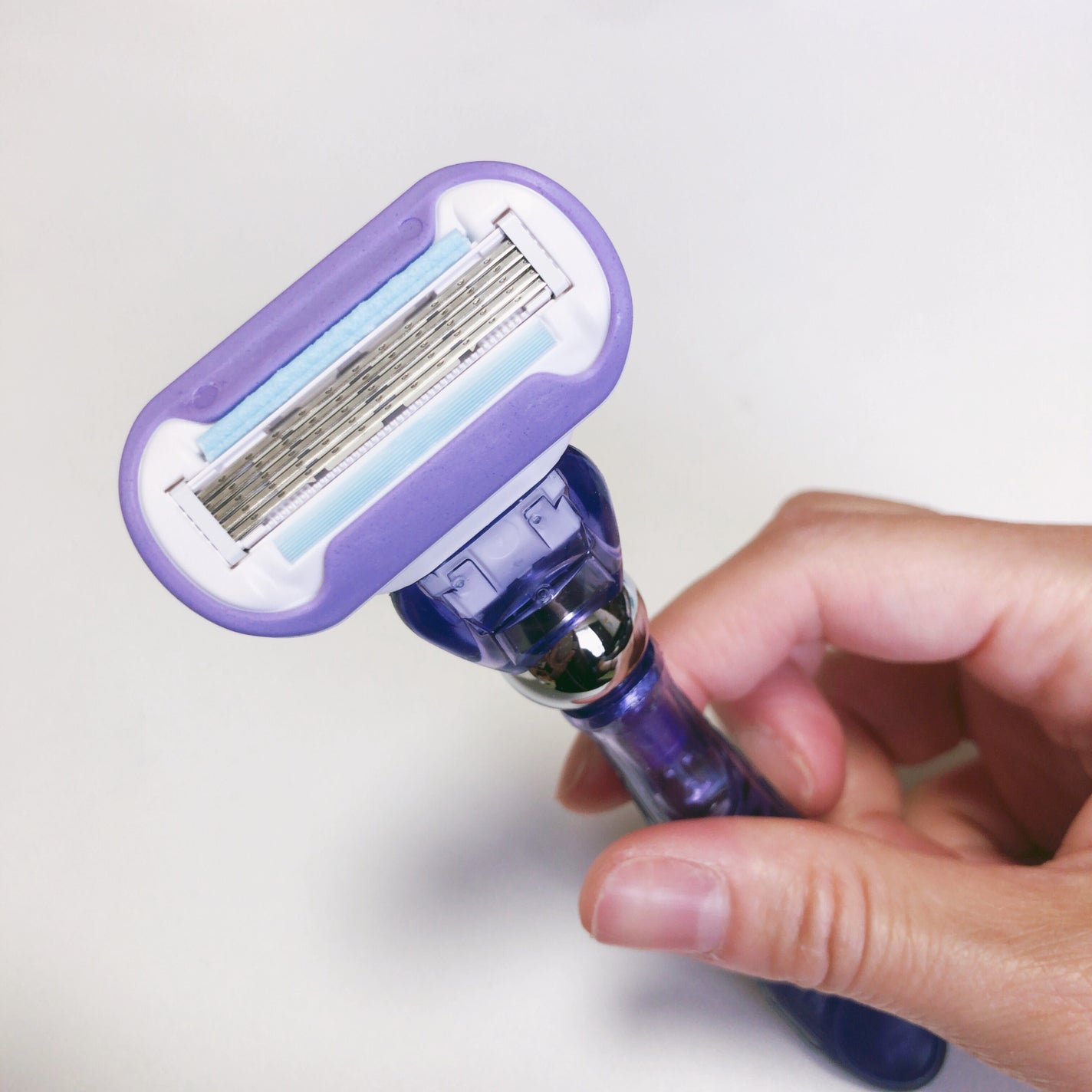 スワール 艶すべ肌/Gillette Venus/シェーバーを使ったクチコミ(2枚目)