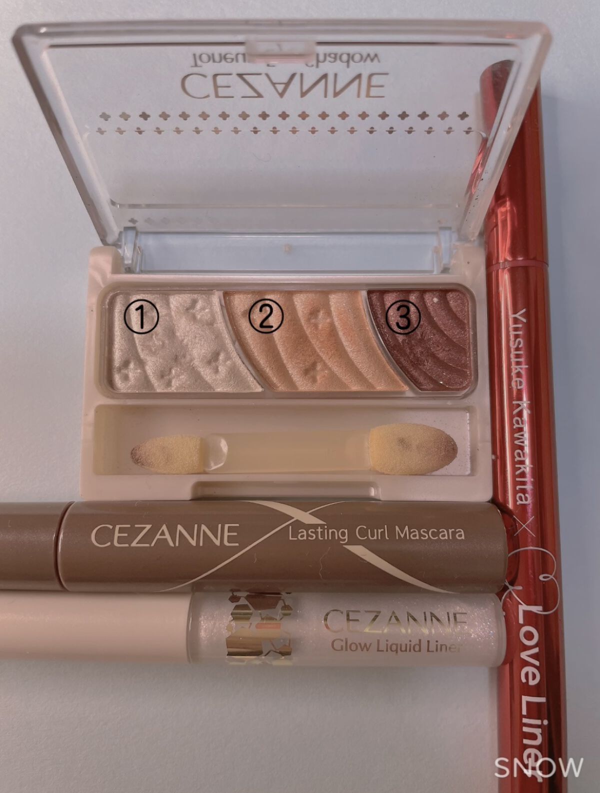 トーンアップアイシャドウ/CEZANNE/アイシャドウパレットを使ったクチコミ（1枚目）