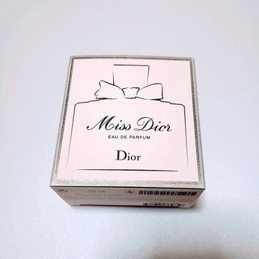 Dior 【旧】ミス ディオール オードゥ パルファンのクチコミ「大学4年の時に友達から誕生日プレゼントで貰いました！
当時はなかなかつけるのが難しかったけど
.....」（2枚目）