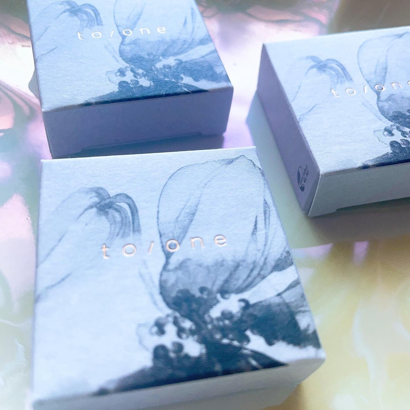 ペタル フロート アイシャドウ/to/one/アイシャドウパレットを使ったクチコミ(3枚目)