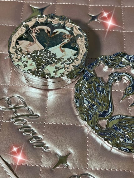 フラワーノーズ スワンバレエシリーズ ブラッシュコンパクト/FlowerKnows/パウダーチークを使ったクチコミ(8枚目)