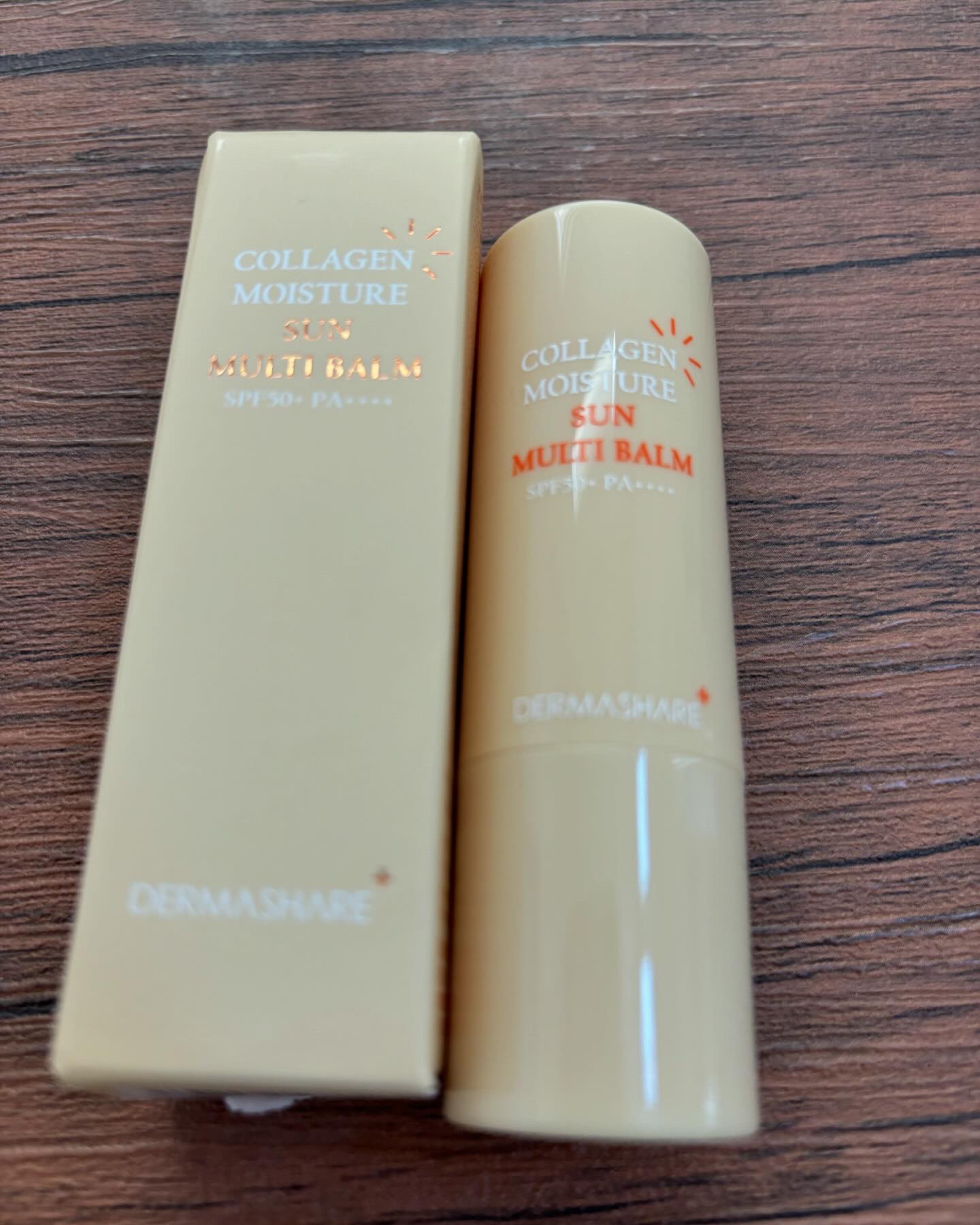 コラーゲンモイスチャーSUNマルチバーム/DERMASHARE/日焼け止めスティックを使ったクチコミ（1枚目）