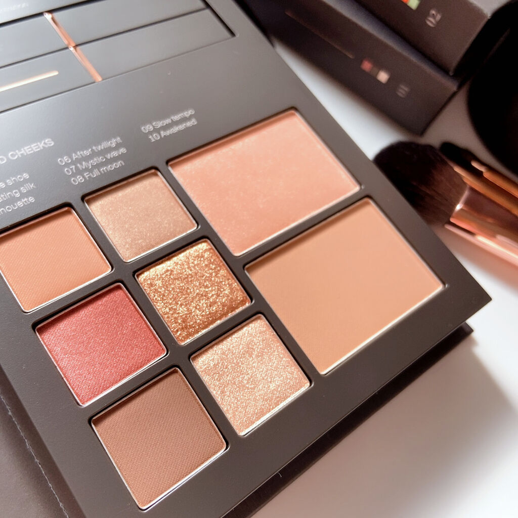 Makeup Book Issue  メイクアップブックイッシュ No. 03 ソーラーオンザライズ/Matièr/メイクアップキットを使ったクチコミ（2枚目）