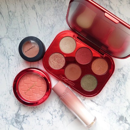 パウダー キス アイシャドウ/M・A・C/単色アイシャドウを使ったクチコミ(3枚目)