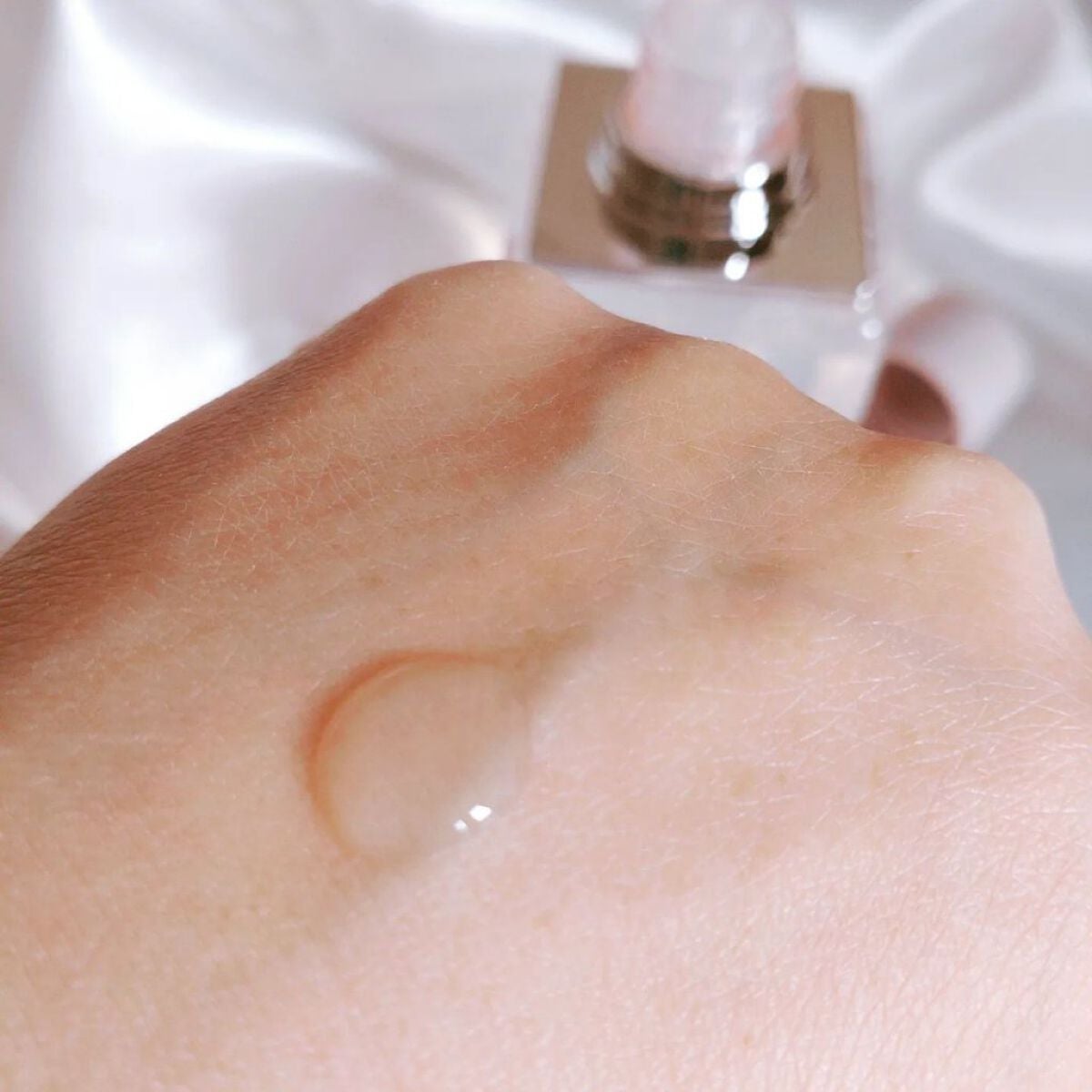 イドラクラリティ 薬用 トリートメント エッセンス ウォーター/DECORTÉ/化粧水を使ったクチコミ(4枚目)