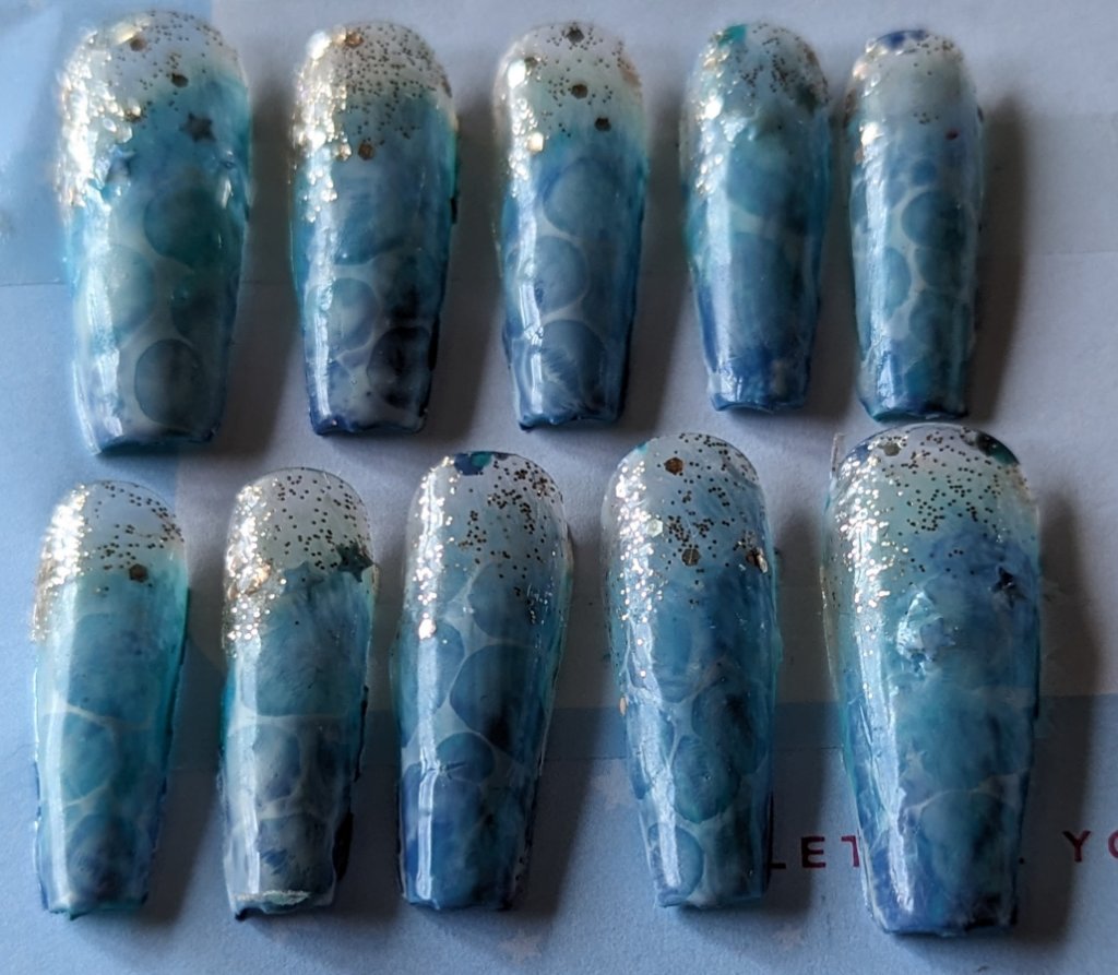 ジェルネイル グリッターゴールド/セリア/ジェルネイルを使ったクチコミ（2枚目）