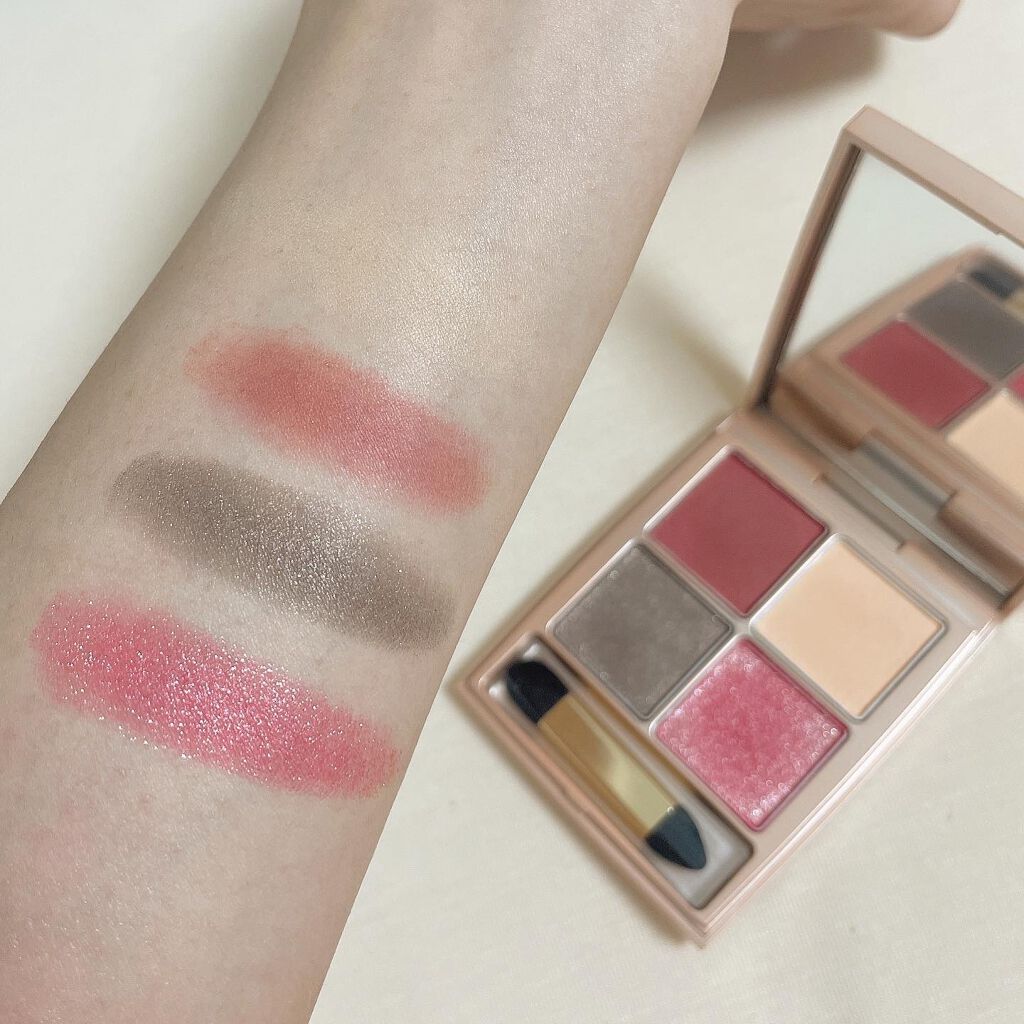 ローズウッドデイドリーム 4アイズ /RMK/アイシャドウパレットを使ったクチコミ(2枚目)