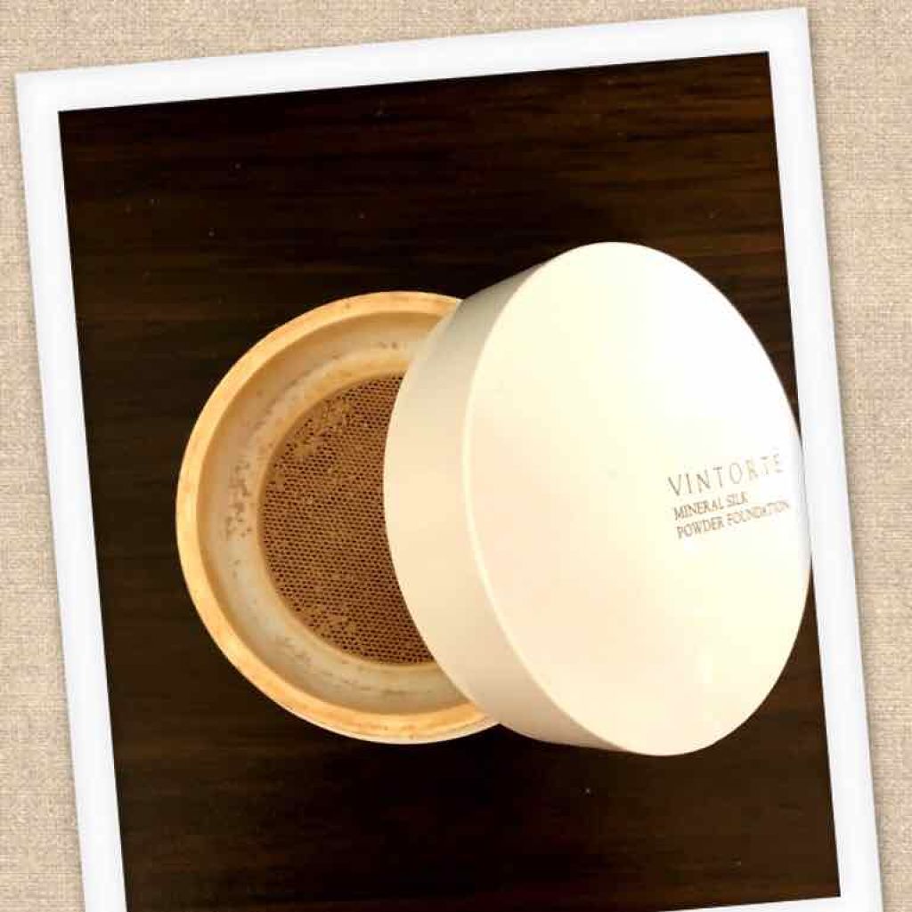 ミネラルシルクファンデーション(ケース・パフ付)/ヴァントルテ/パウダーファンデーションを使ったクチコミ(1枚目)