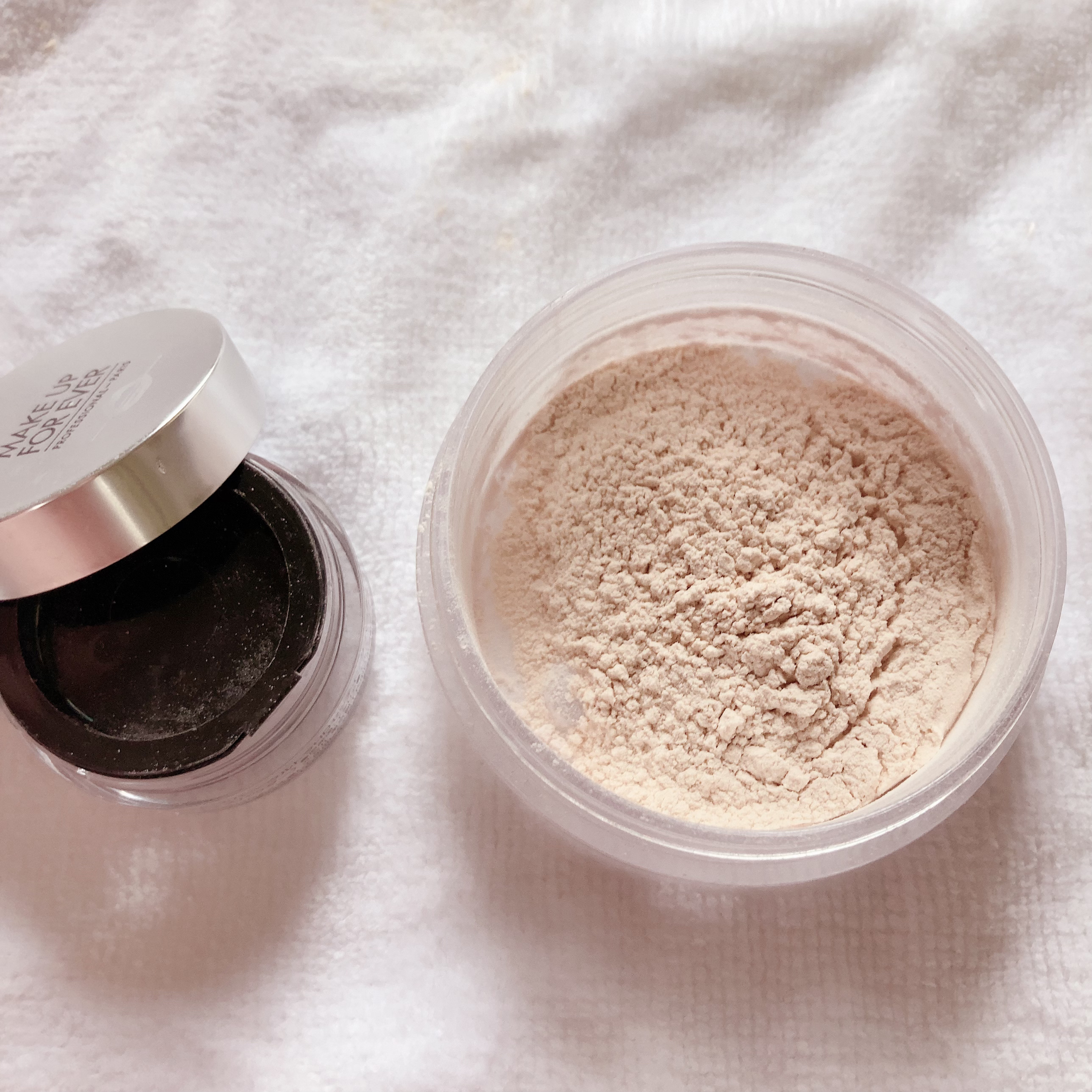 フェイスパウダー 01 blissful lavender/DECORTÉ/ルースパウダーを使ったクチコミ（3枚目）