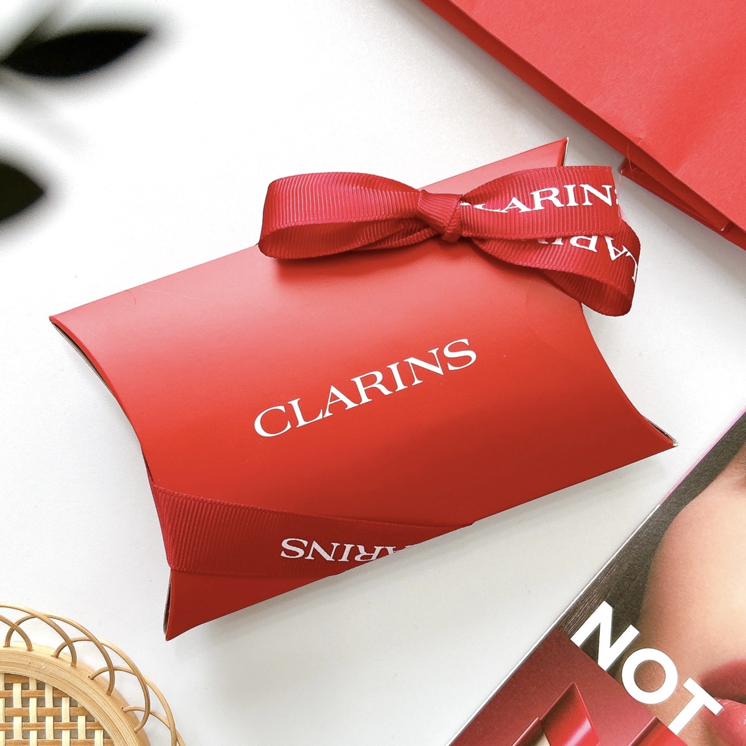 リップ オイル バーム 06. フィグ/CLARINS/リップバームを使ったクチコミ（1枚目）