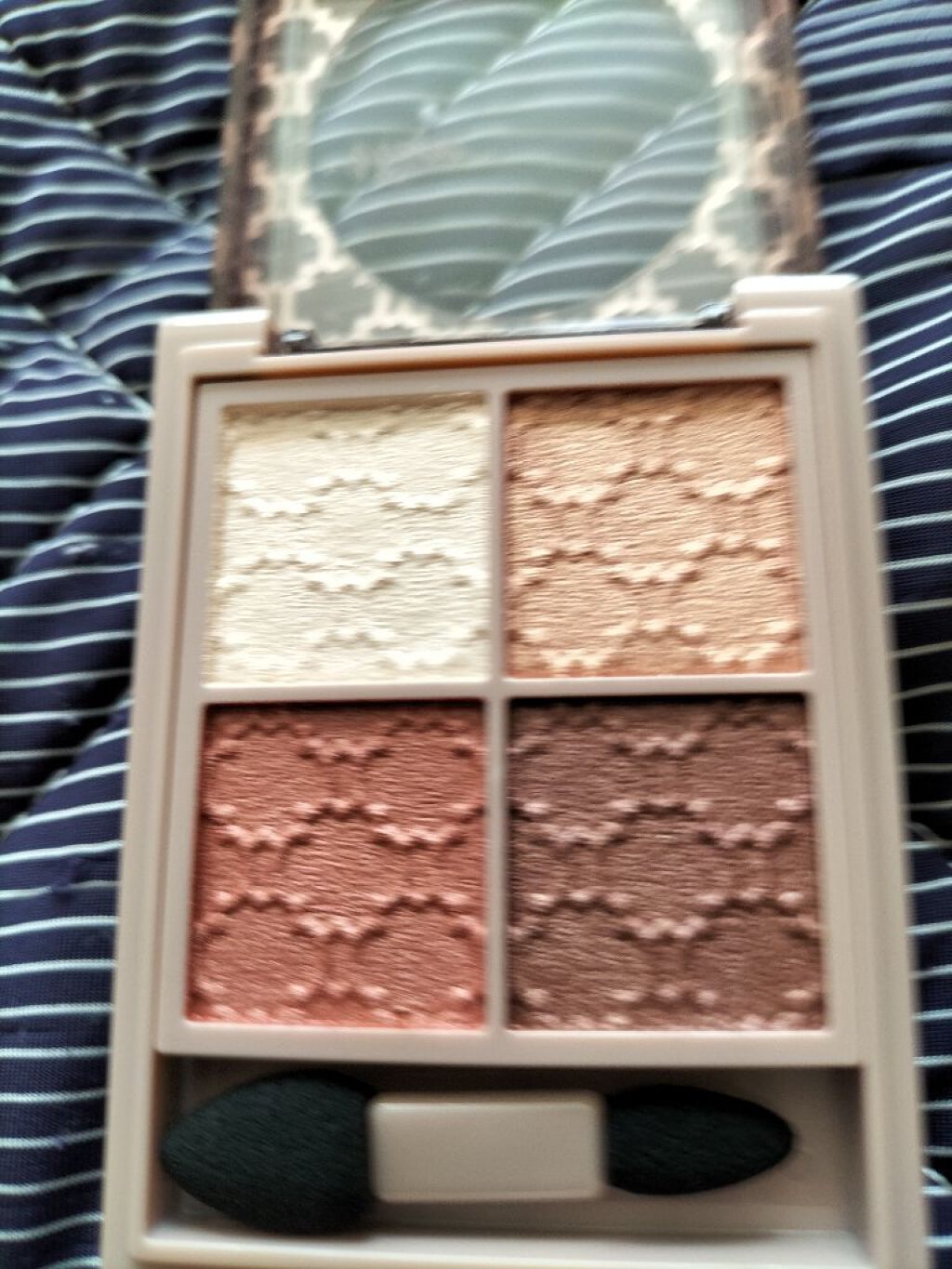 グロッシーリッチ アイズ N/Visée/アイシャドウパレットを使ったクチコミ（2枚目）