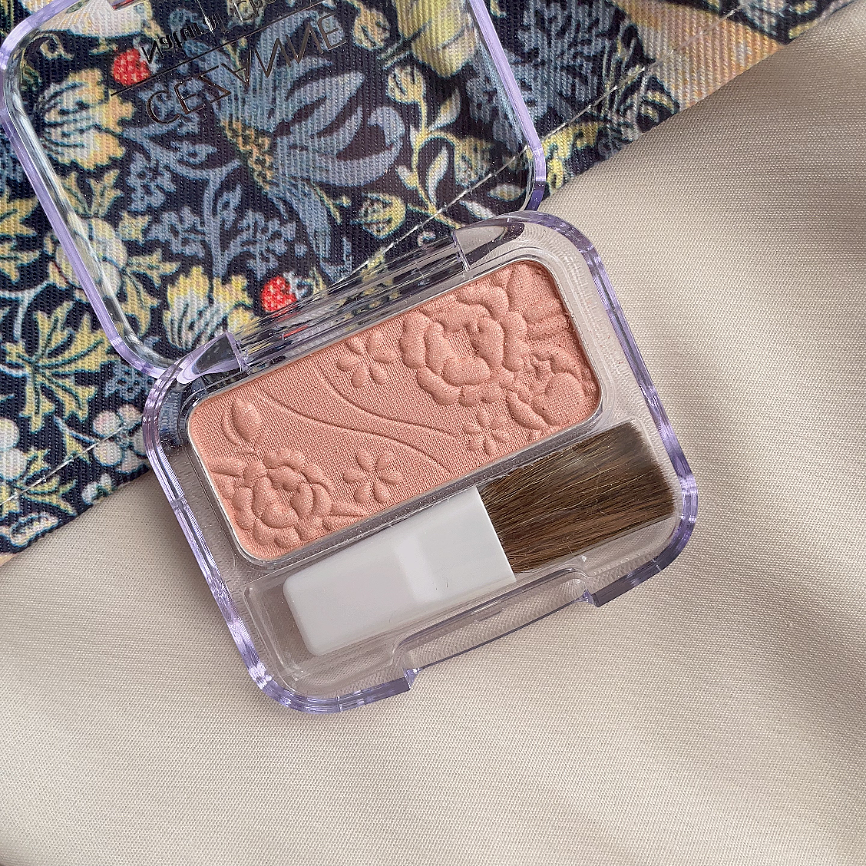 ナチュラル チークN 19 ペールベージュ/CEZANNE/パウダーチークを使ったクチコミ（3枚目）