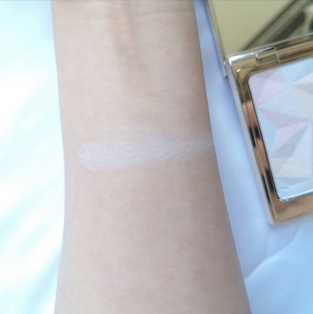 クレ・ド・ポー ボーテ レオスールデクラ/クレ・ド・ポー ボーテ/パウダーハイライトを使ったクチコミ(6枚目)