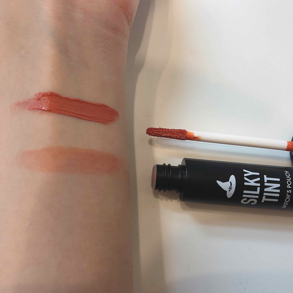 シルキーティント 05ピンクコーラル/Witch's Pouch/リップティントを使ったクチコミ（3枚目）