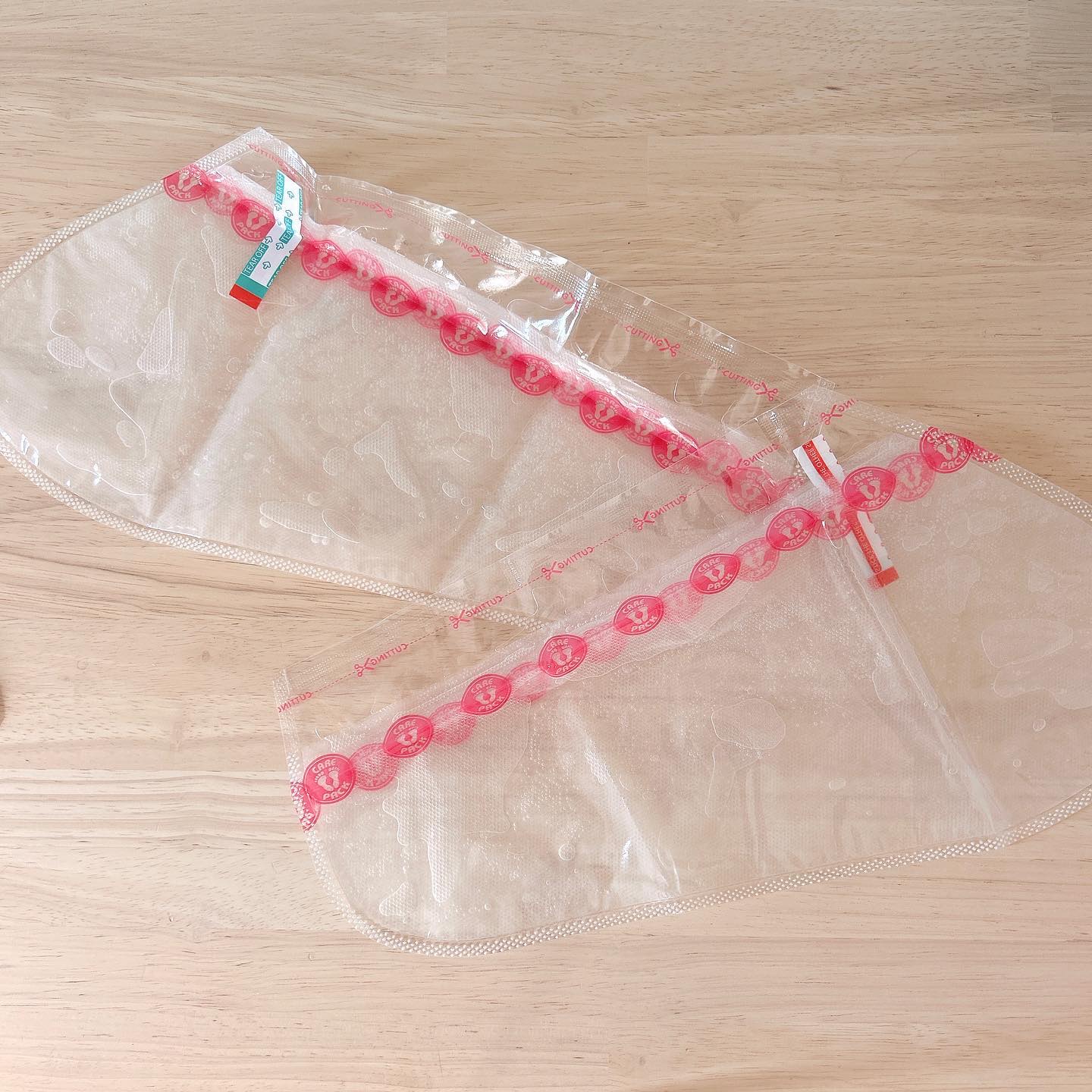 あしやすめ 足裏角質ケアパック/鎌倉ライフ/レッグ・フットケアを使ったクチコミ（3枚目）