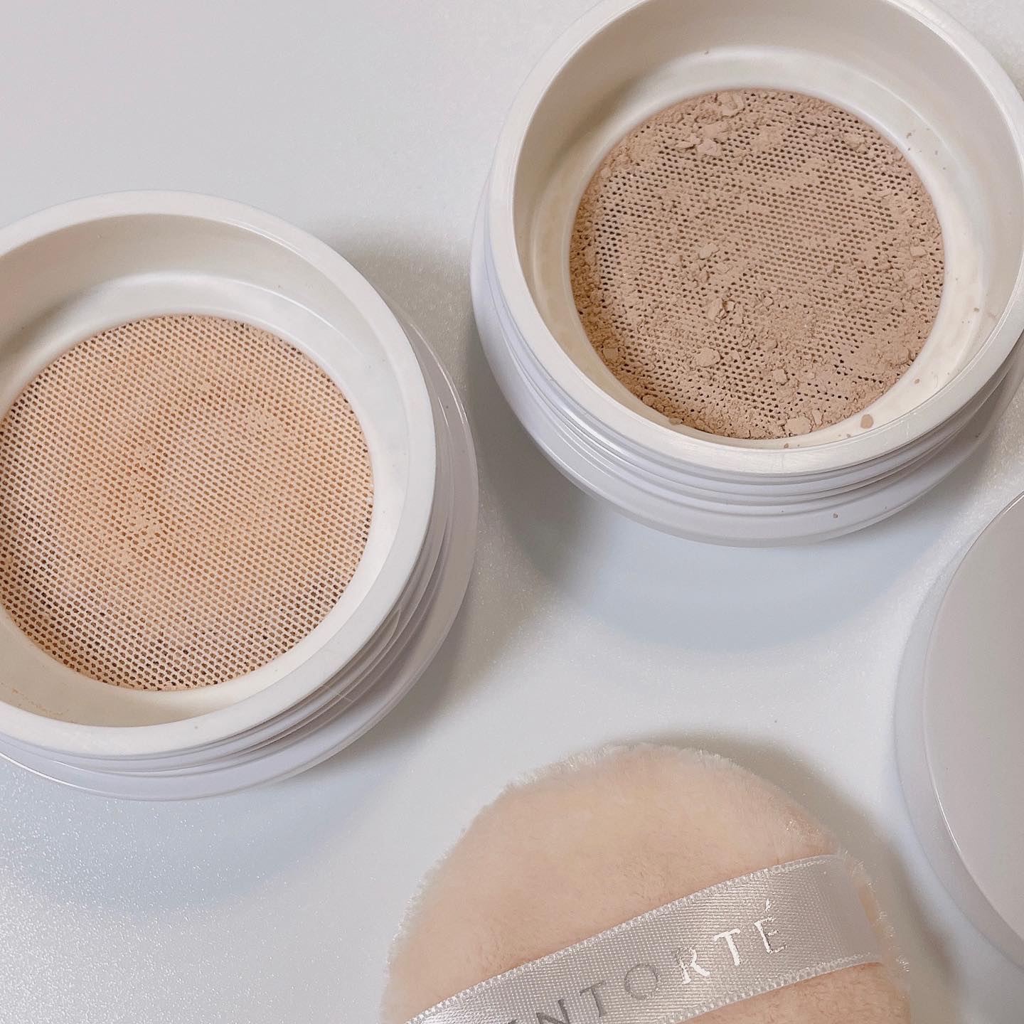 ミネラルシルクファンデーション（ケース・パフ付）/ヴァントルテ/パウダーファンデーションを使ったクチコミ（2枚目）