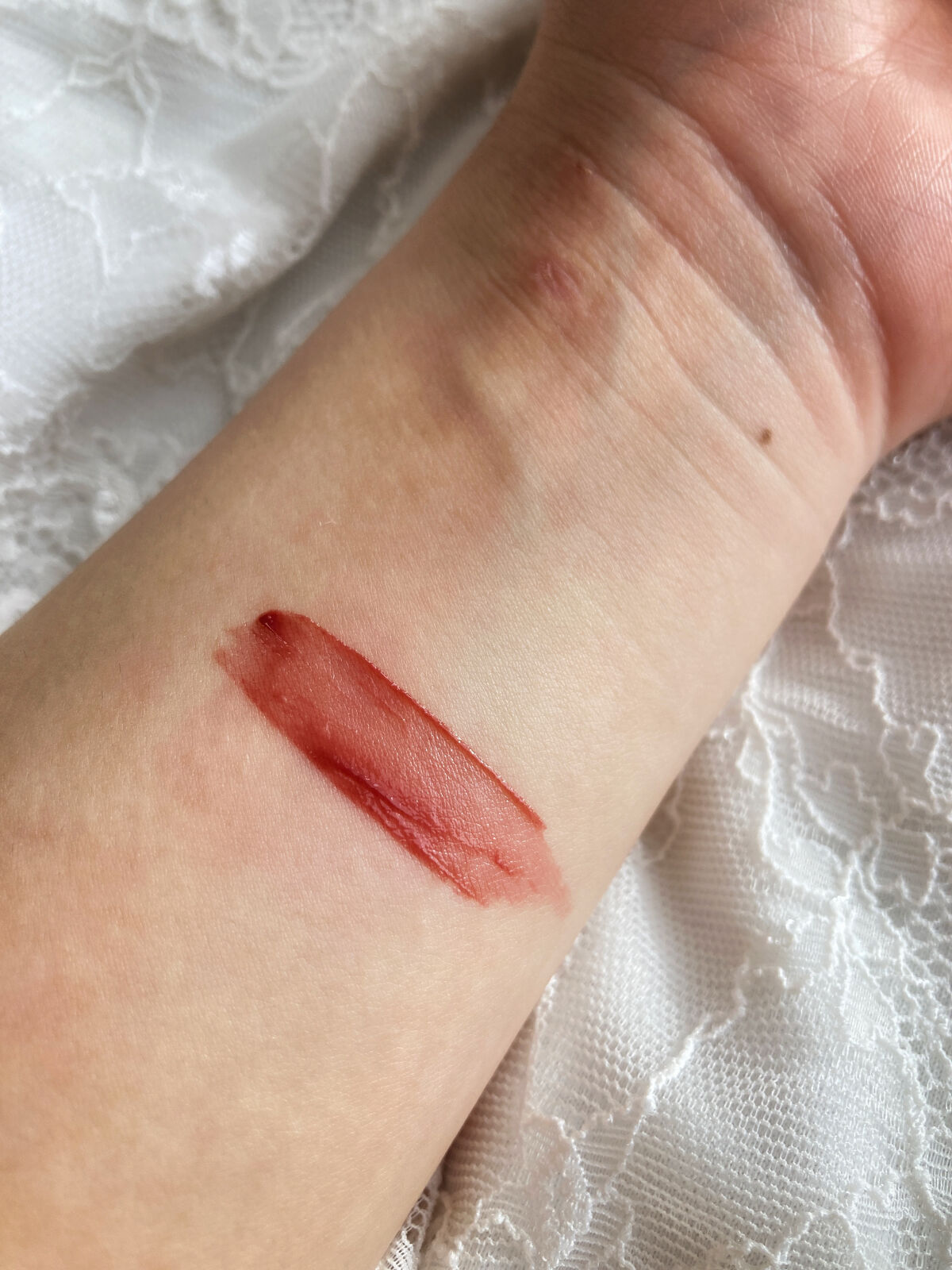 ジルスチュアート タイムレスグロウ ルージュティント 06 rosé at night/JILL STUART/リップティントを使ったクチコミ（2枚目）