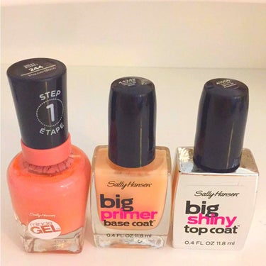 BIG Shiny Topcoat/Sally Hansen/マニキュアを使ったクチコミ（1枚目）