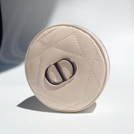 ディオールスキン フォーエヴァー クッション パウダー/Dior/ルースパウダーを使ったクチコミ(2枚目)