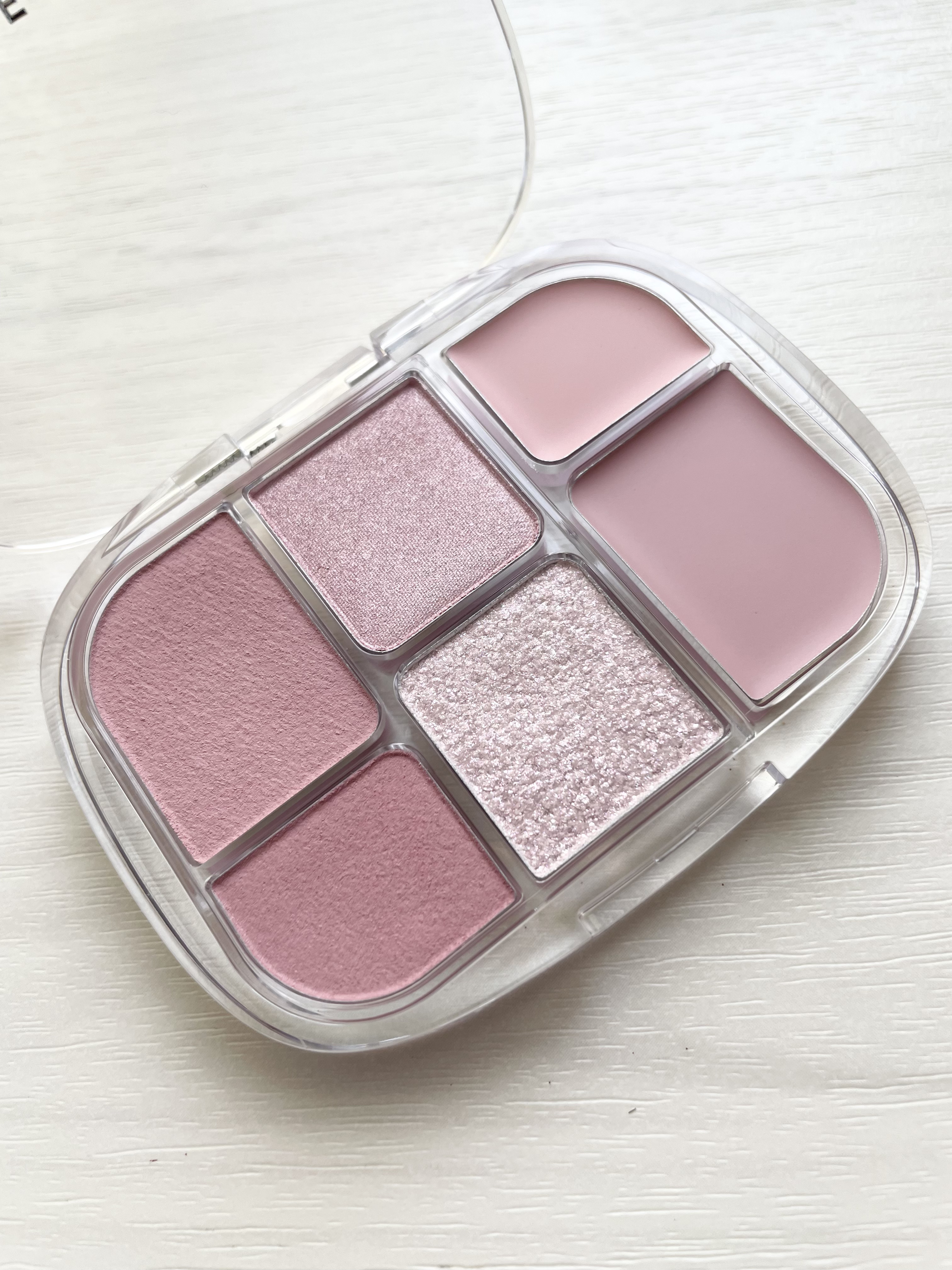 ソフトシアーマルチパレット/wakemake/アイシャドウパレットを使ったクチコミ（2枚目）