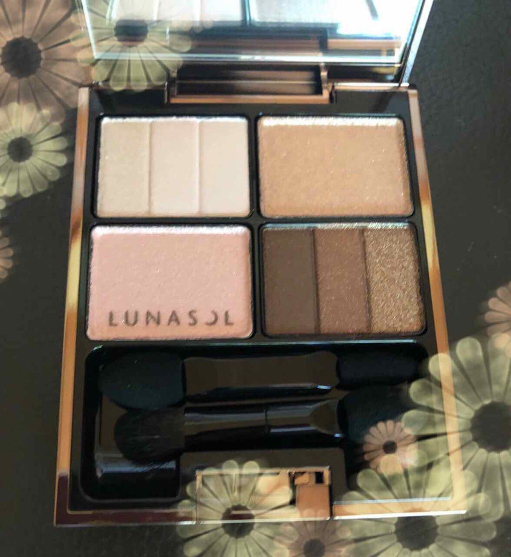 スリーディメンショナルアイズ 02 Soft Beige/LUNASOL/アイシャドウパレットを使ったクチコミ（1枚目）
