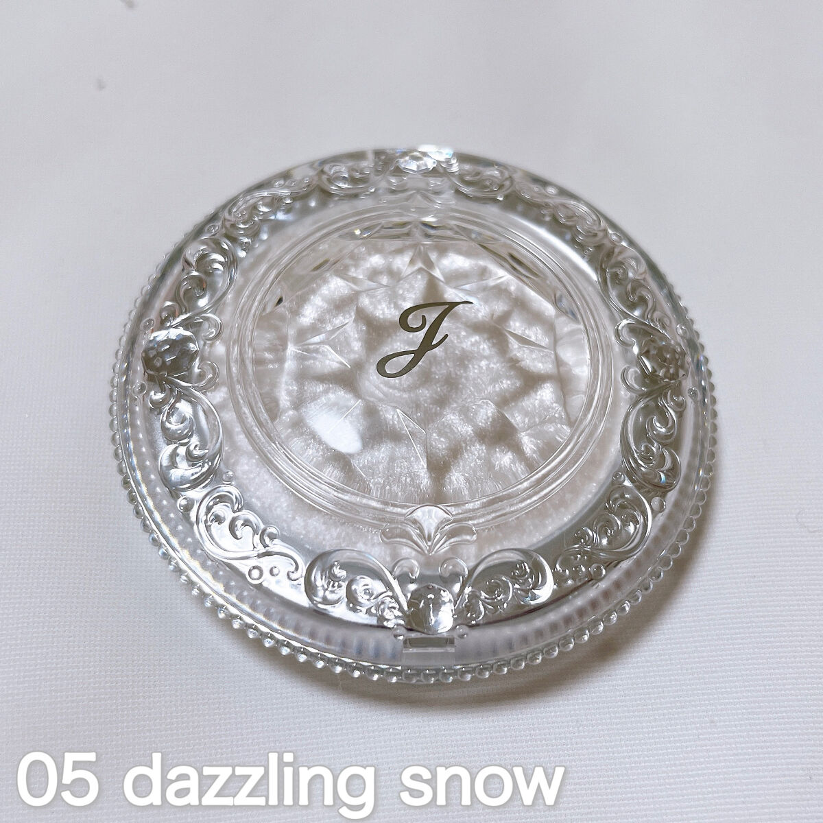 ジルスチュアート　メルティシマー ブラッシュ 05 dazzling snow/JILL STUART/パウダーチークを使ったクチコミ（2枚目）