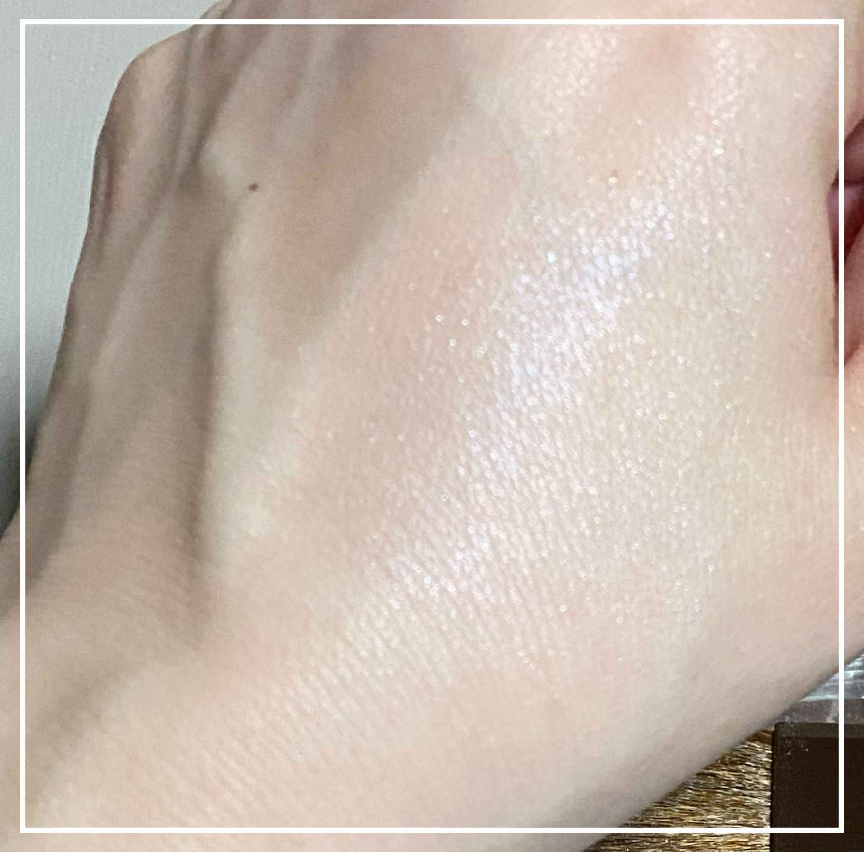 パールグロウハイライト/CEZANNE/ハイライト・シェーディングを使ったクチコミ（3枚目）