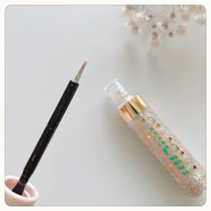 グリッターイルミネーションライナー 02 トゥインクルスター/CipiCipi/リキッドアイライナーを使ったクチコミ(3枚目)