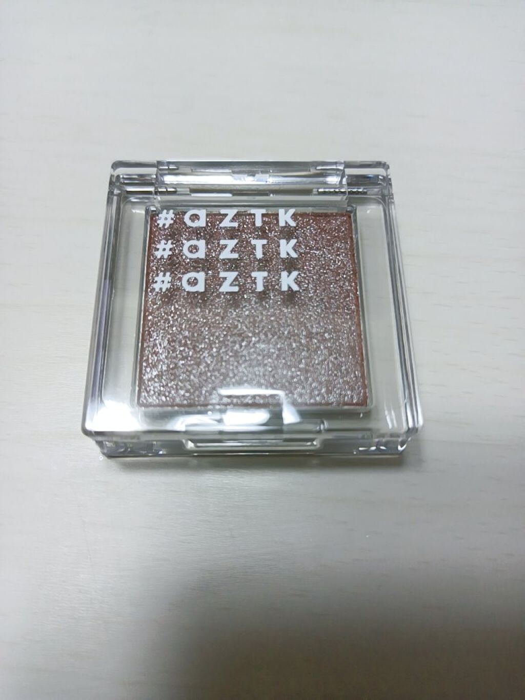 シングルアイシャドウ/aZTK/単色アイシャドウを使ったクチコミ（2枚目）