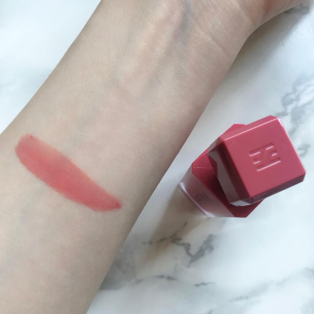 センシュアルパウダーマットリキッド/HERA/口紅を使ったクチコミ(2枚目)