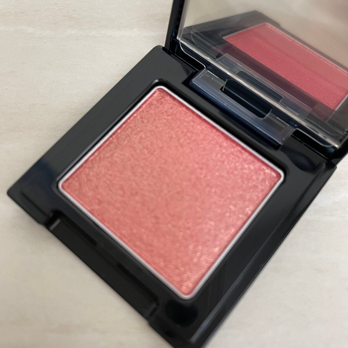 ラズル アイカラー/エレガンス ラズル /単色アイシャドウを使ったクチコミ(2枚目)