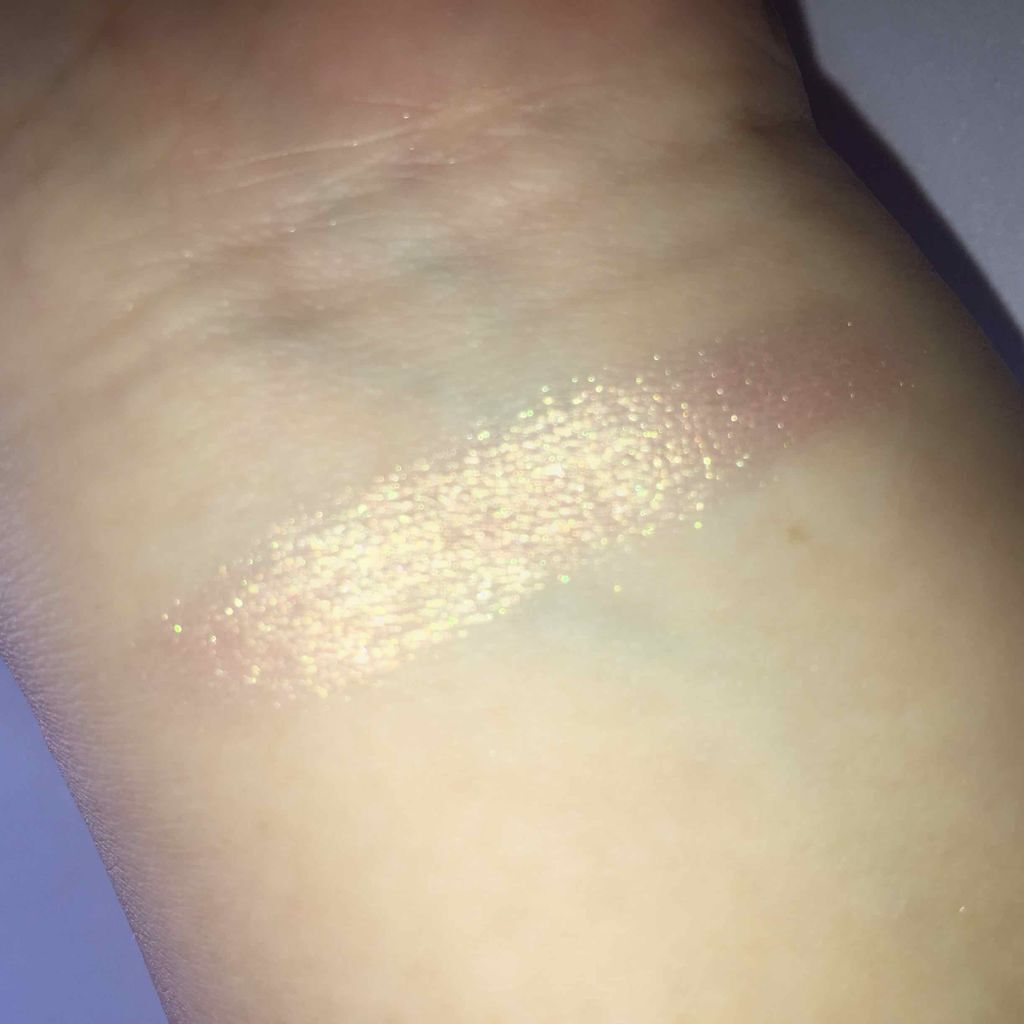 シャドーカスタマイズ/MAJOLICA MAJORCA/単色アイシャドウを使ったクチコミ(3枚目)