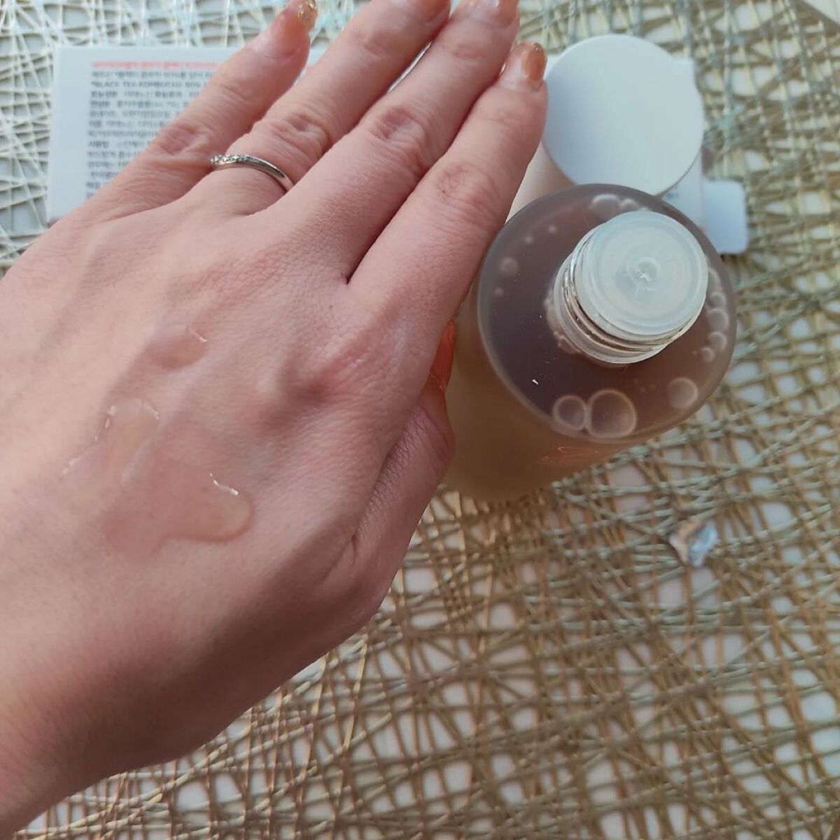 Kombuchaブラックティー90トリートメントエッセンス/ネイチャーリパブリック/化粧水を使ったクチコミ（2枚目）