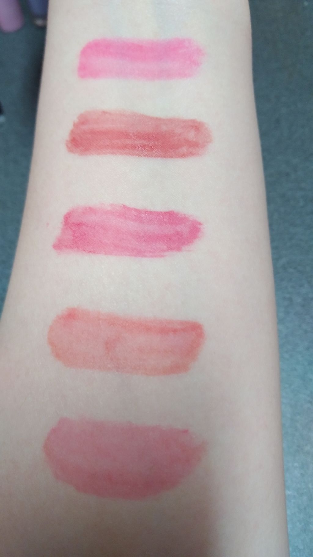 カラーインリキッドリップムース/ETUDE/口紅を使ったクチコミ（3枚目）