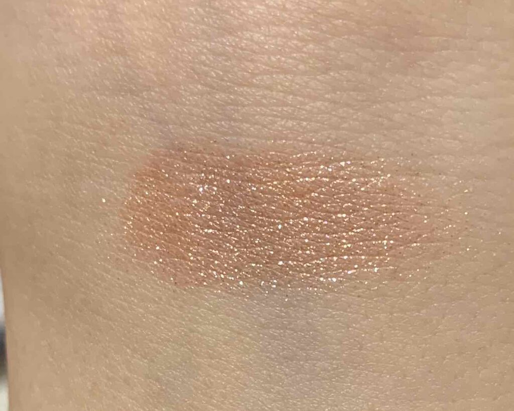 プリズム エアー シャドウ/CLIO/単色アイシャドウを使ったクチコミ（2枚目）