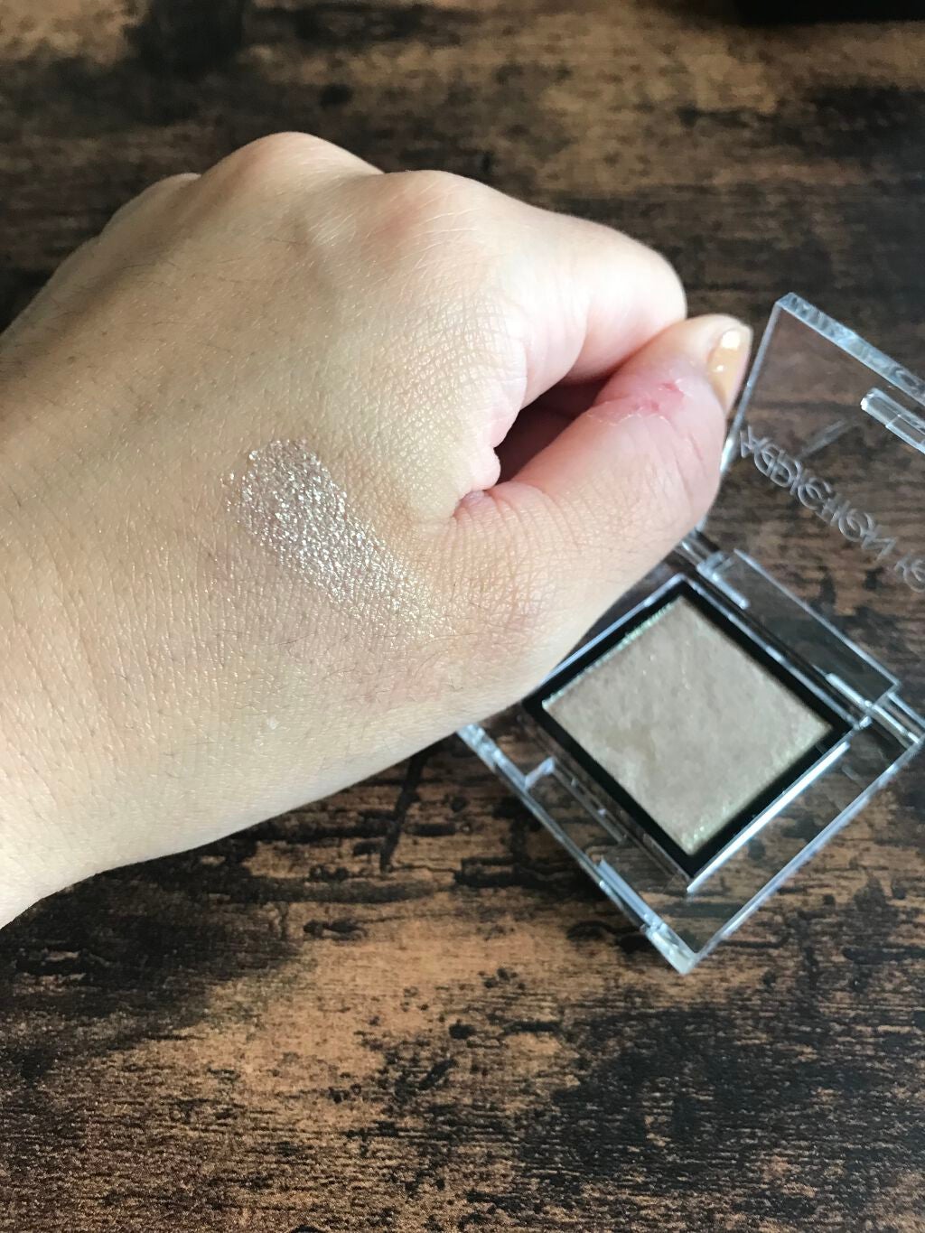 アディクション ザ アイシャドウ スパークル/ADDICTION/単色アイシャドウを使ったクチコミ(2枚目)