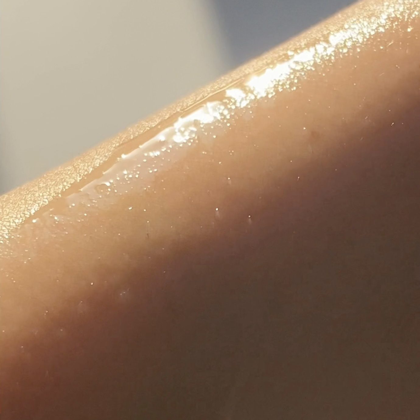 ナチュラルオイル〈ヘア&ボディ&ハンド用オイル〉/ainaLyra /ボディオイルを使ったクチコミ（3枚目）